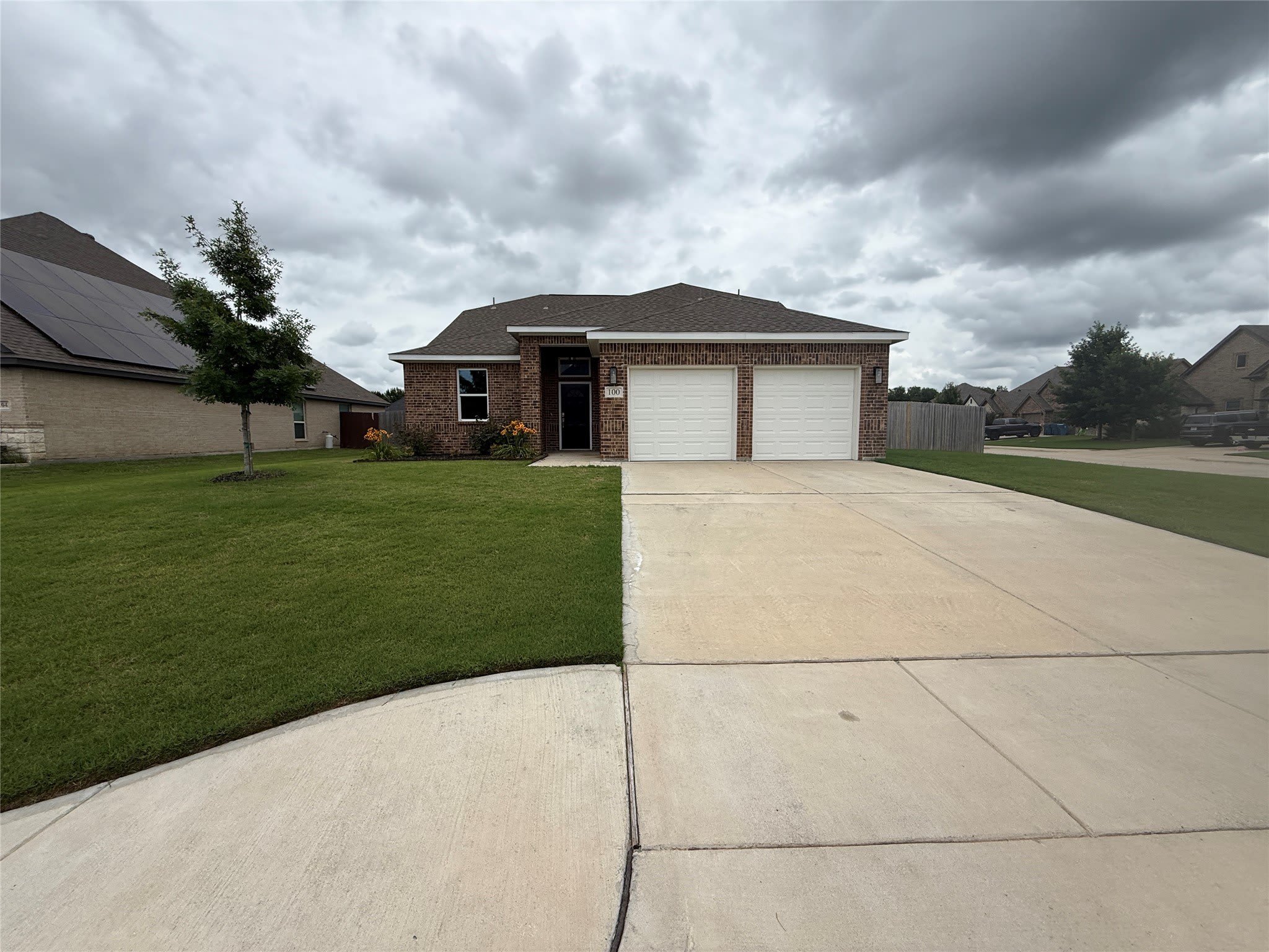 100 Kentucky Drive – photo 1 of 19