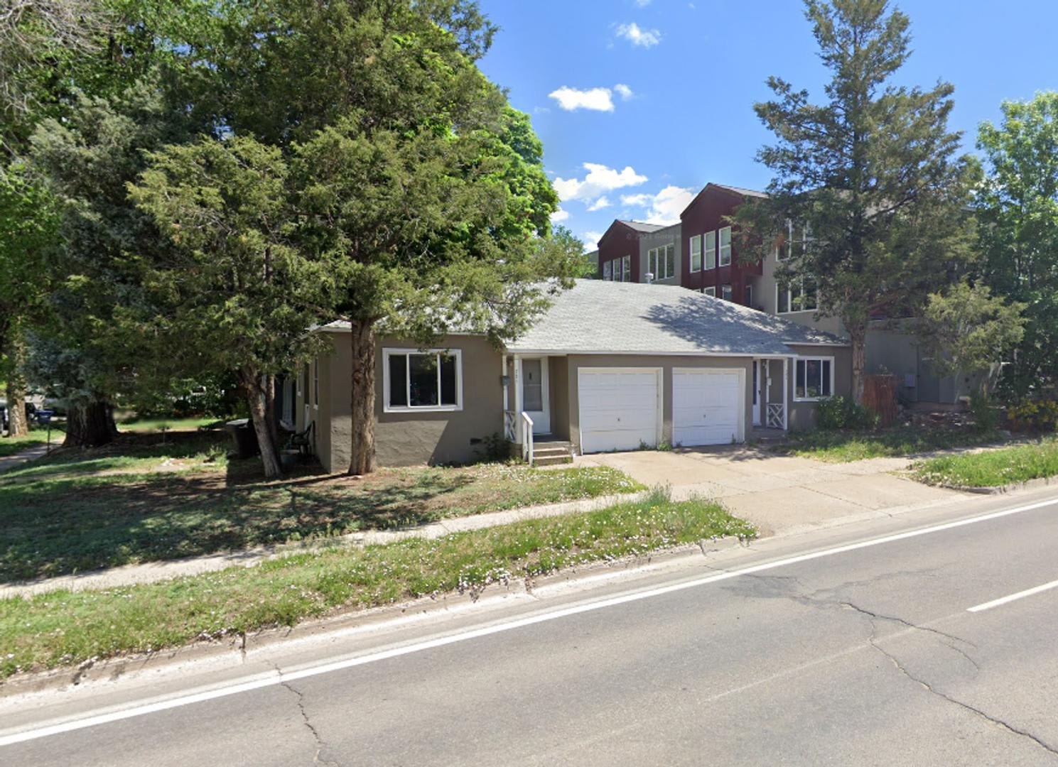 Charming 1 bedroom Duplex – photo 1 of 7