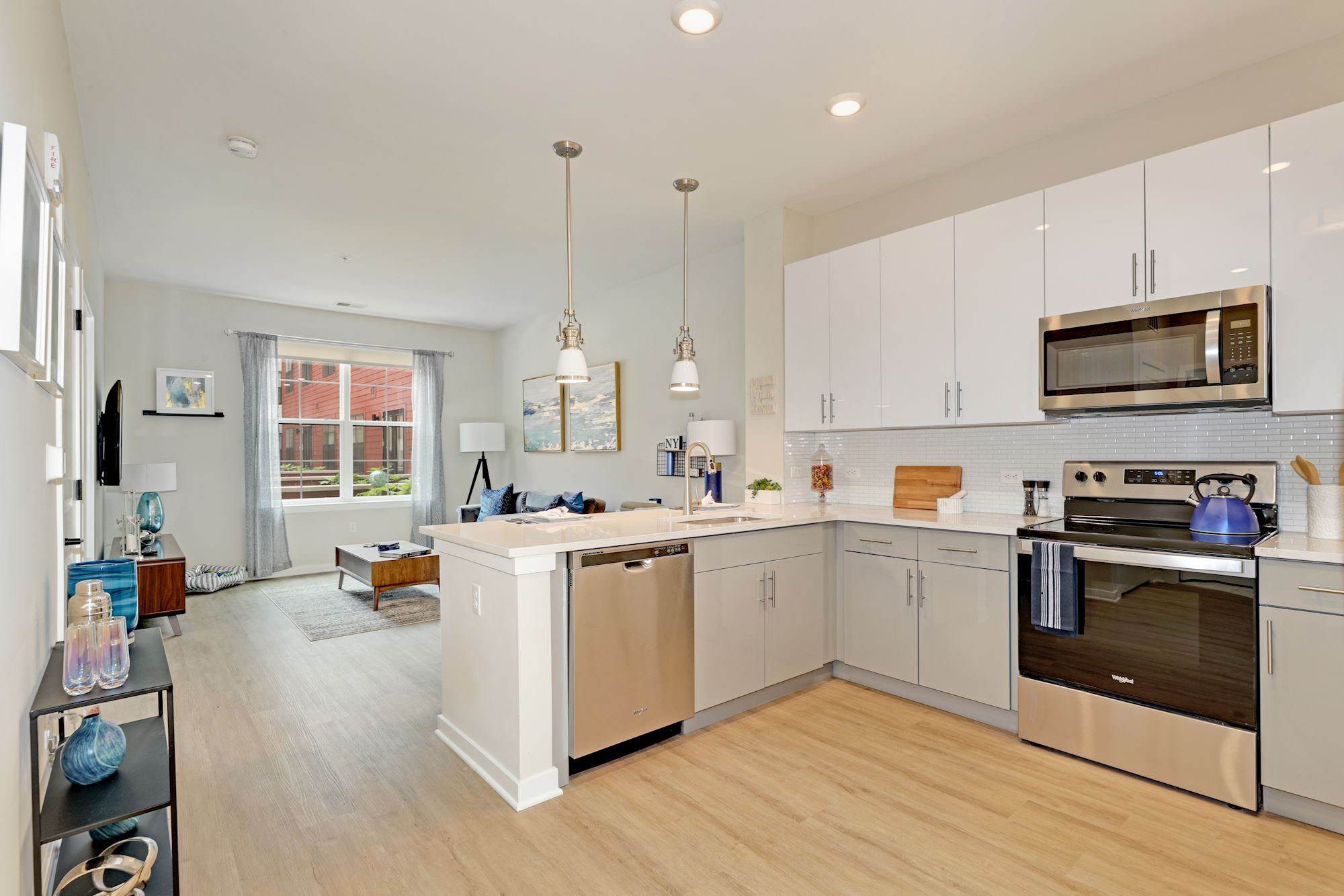 175 Avenue F – photo 1