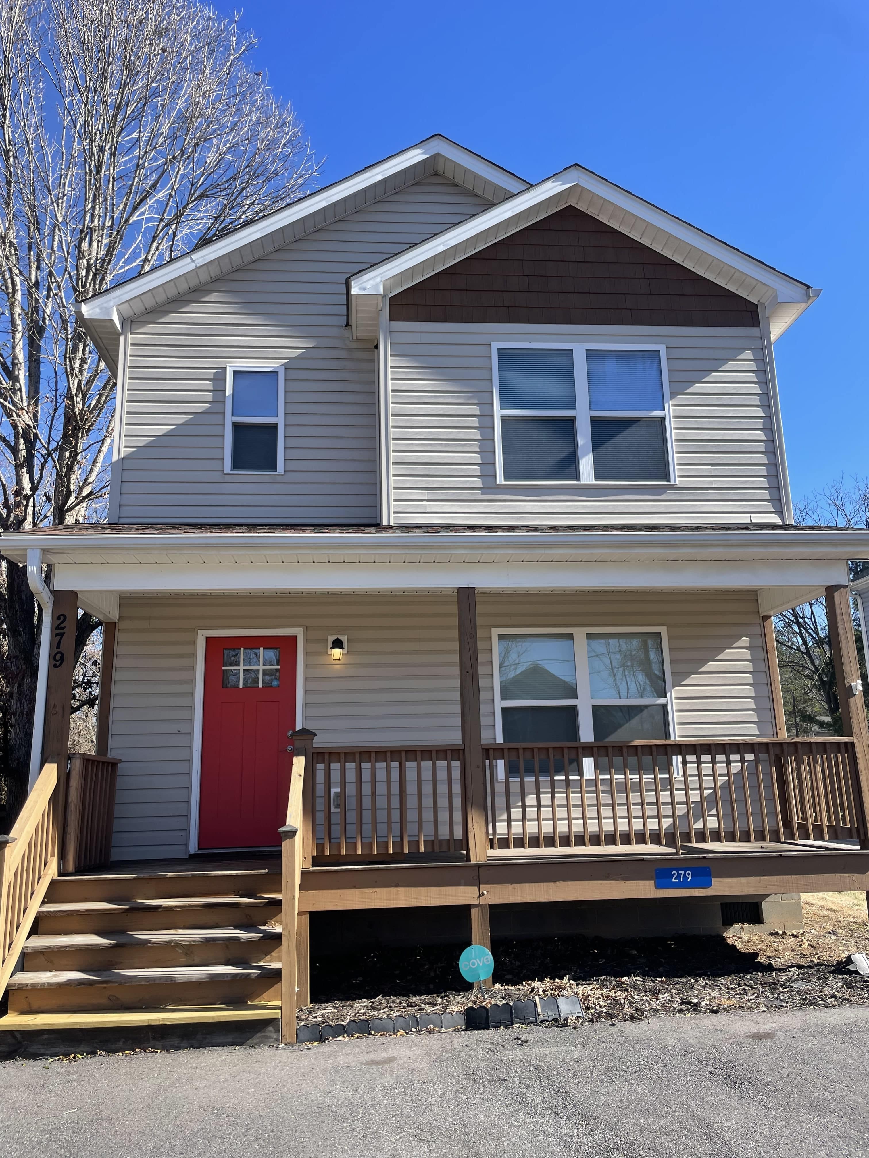 279 Rock Hill Rd – photo 1 of 333