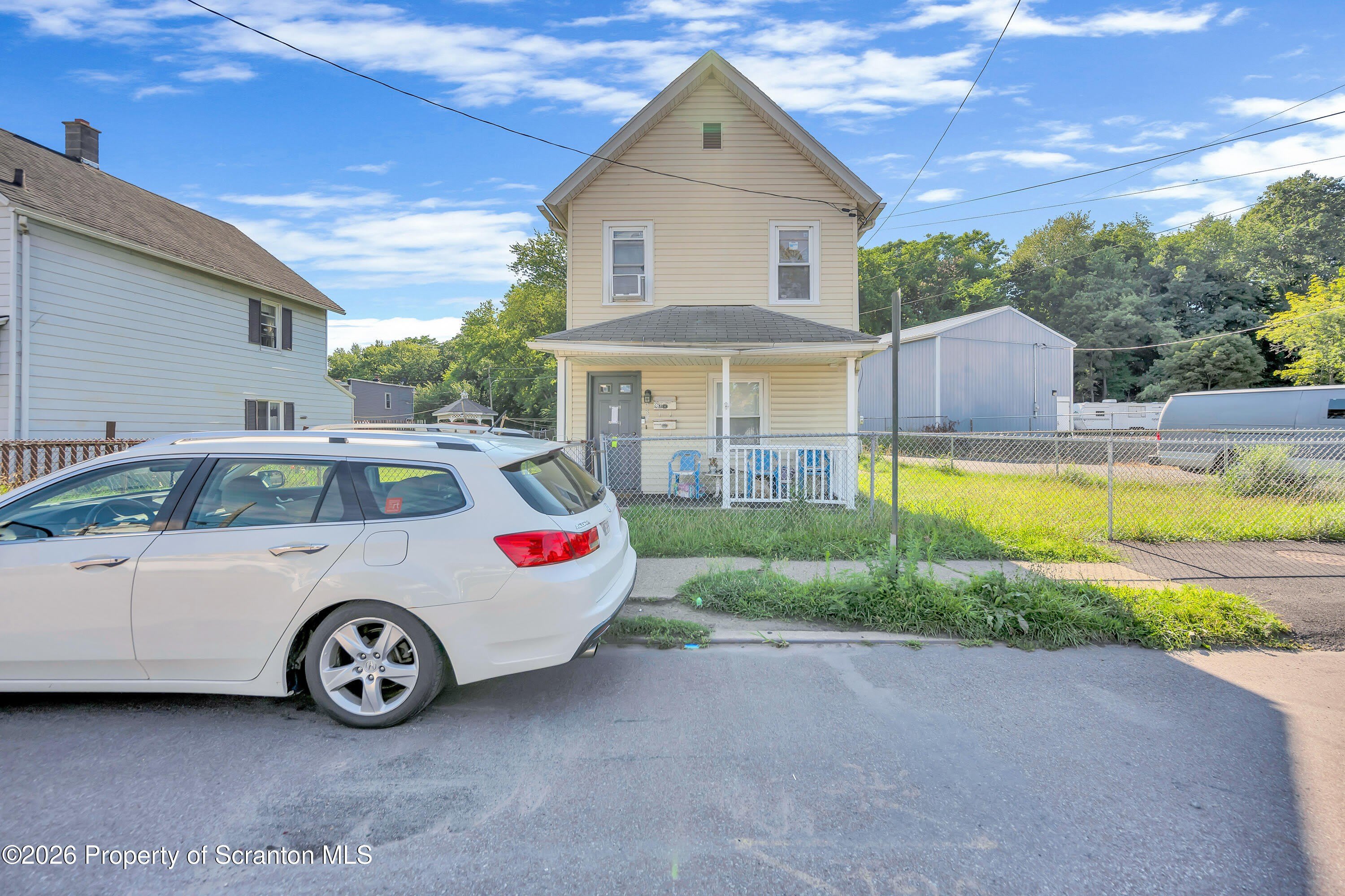 987 Providence Road – photo 1