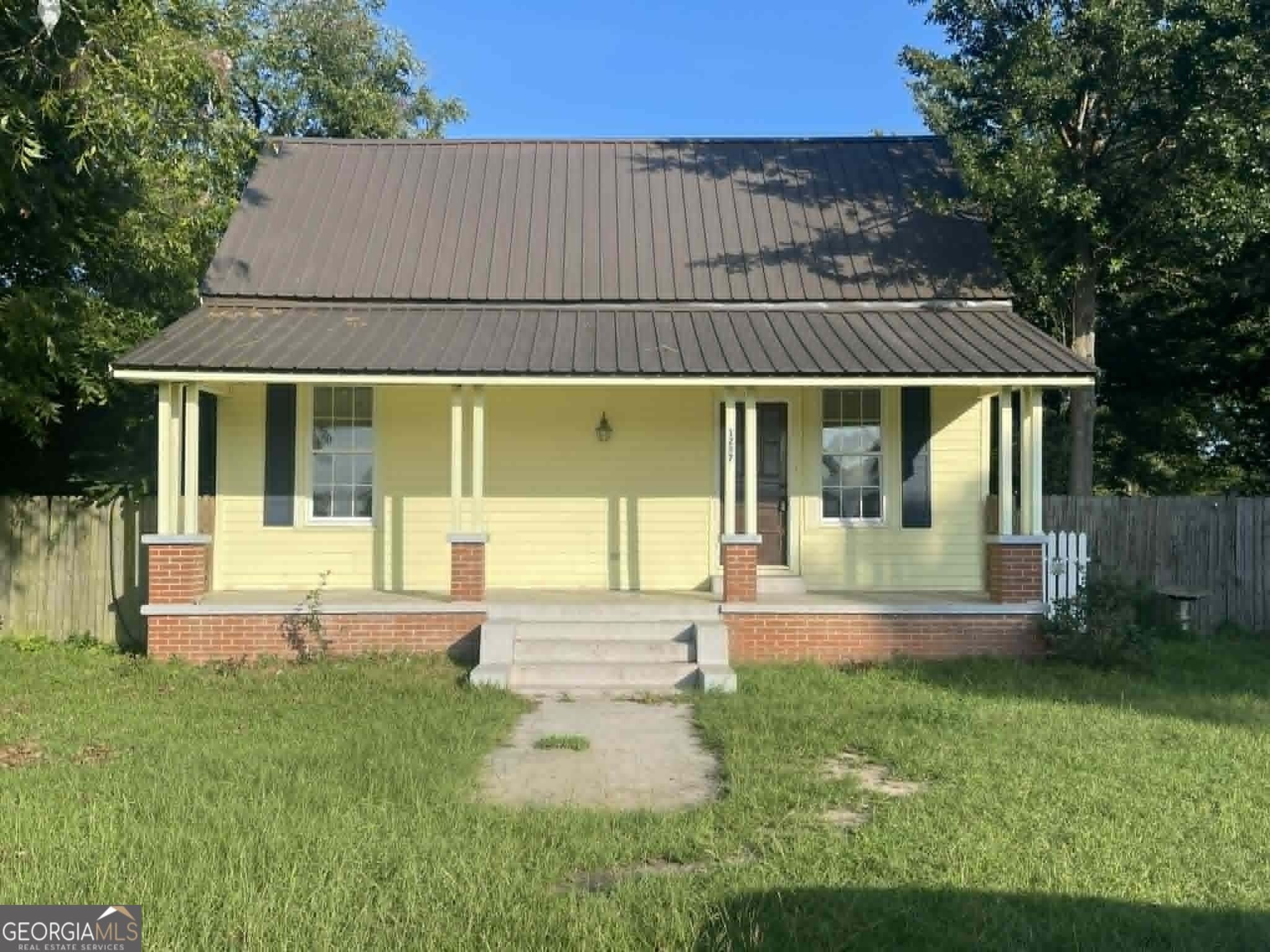 1287 3rd Street – photo 1 of 15