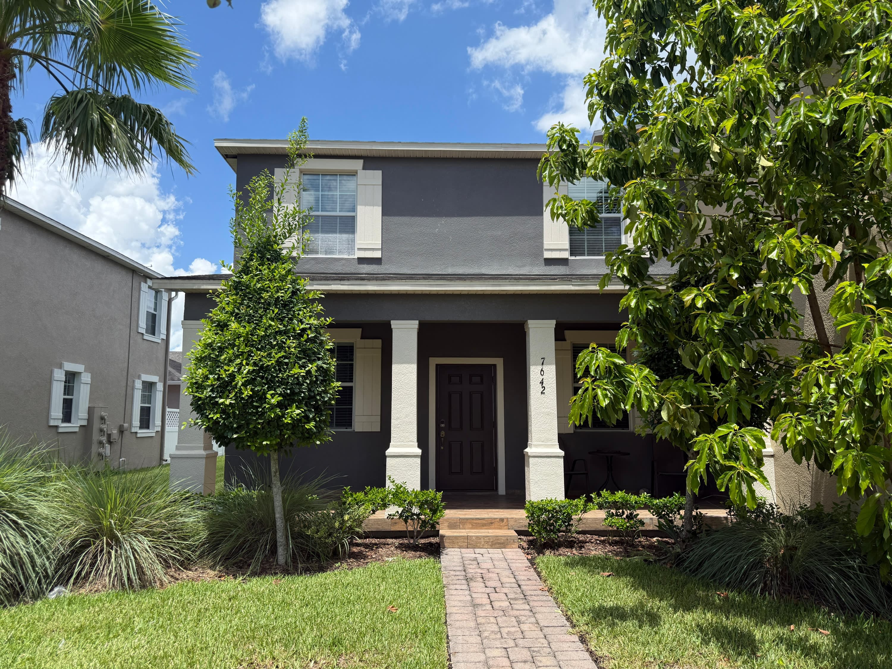 7642 Fairgrove Avenue – photo 1