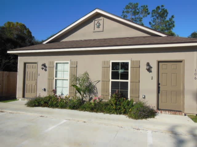 Beautiful Home In The Center Of Lafayette – photo 1