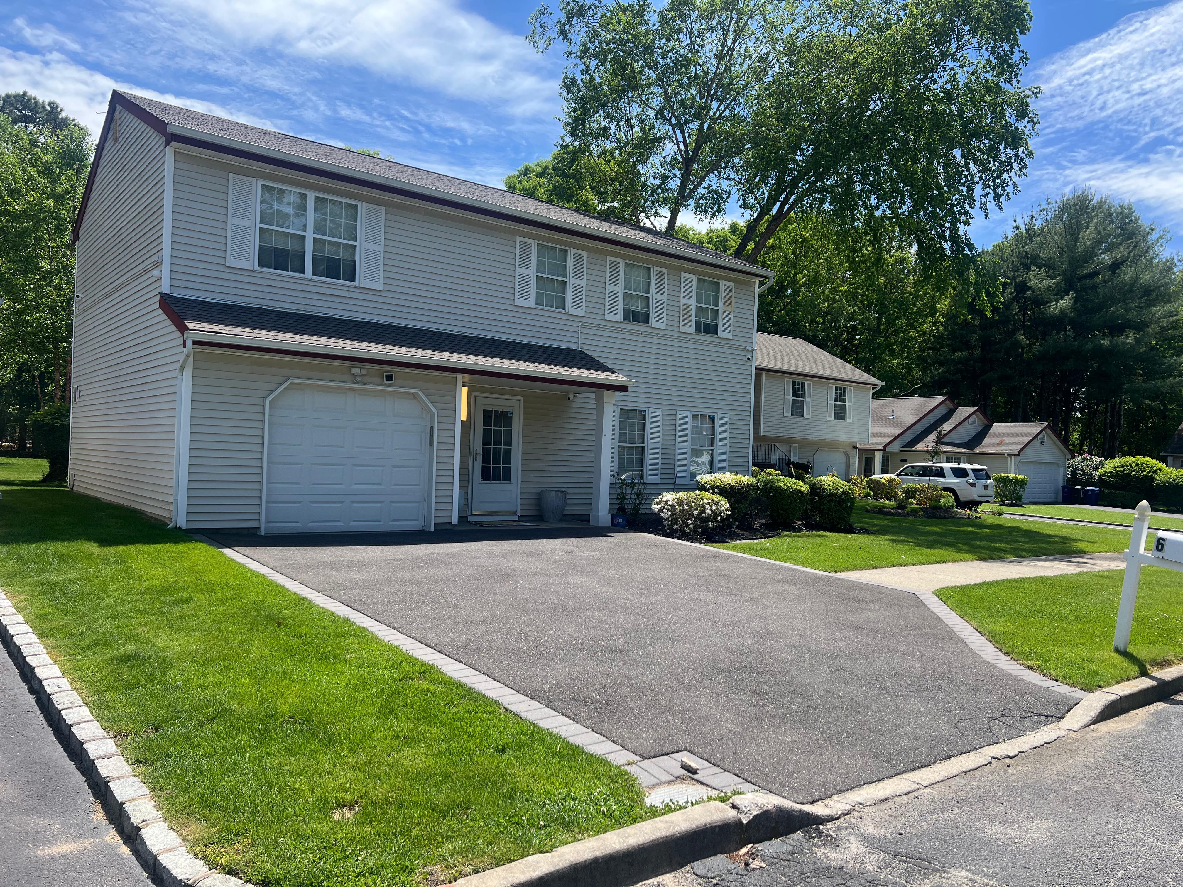 6 Turnberry Court – photo 1 of 19