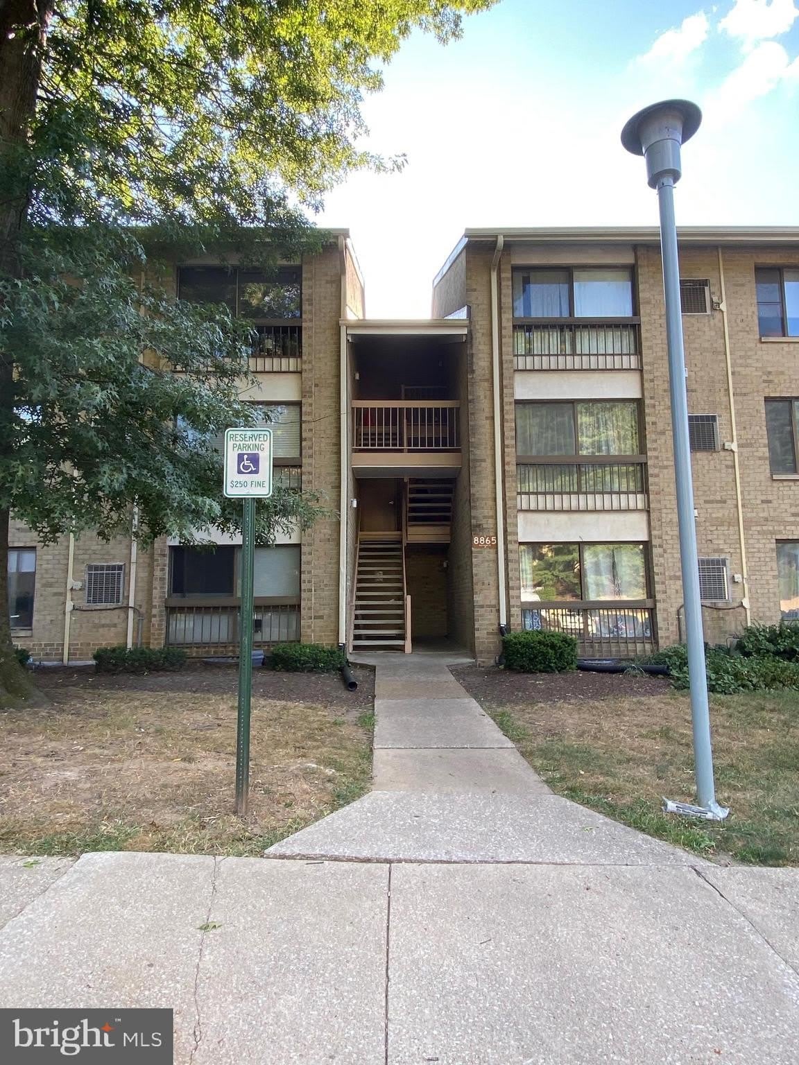 8865 ROLLRIGHT Court – photo 1
