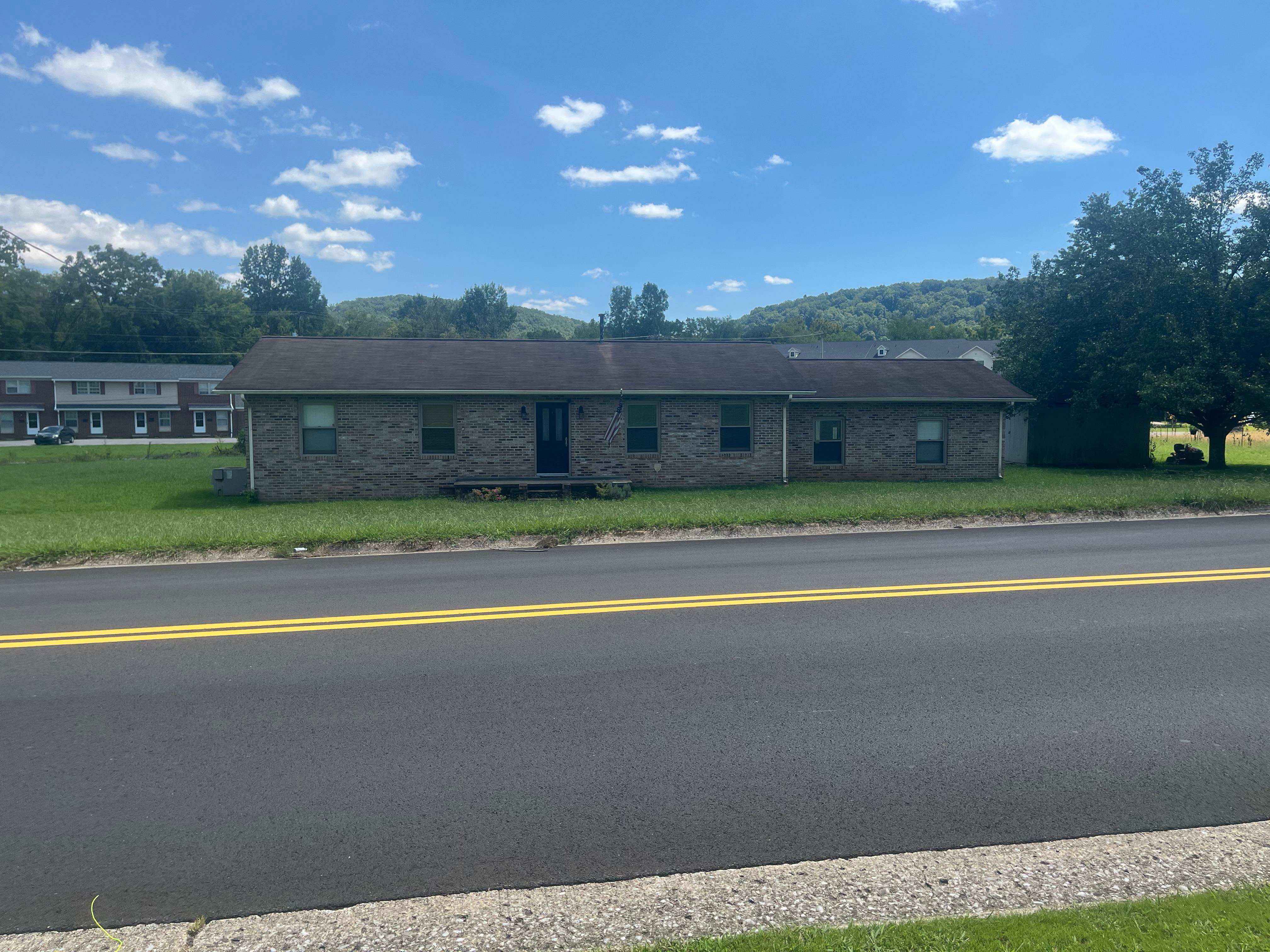 278 Royce Cir – photo 1 of 12