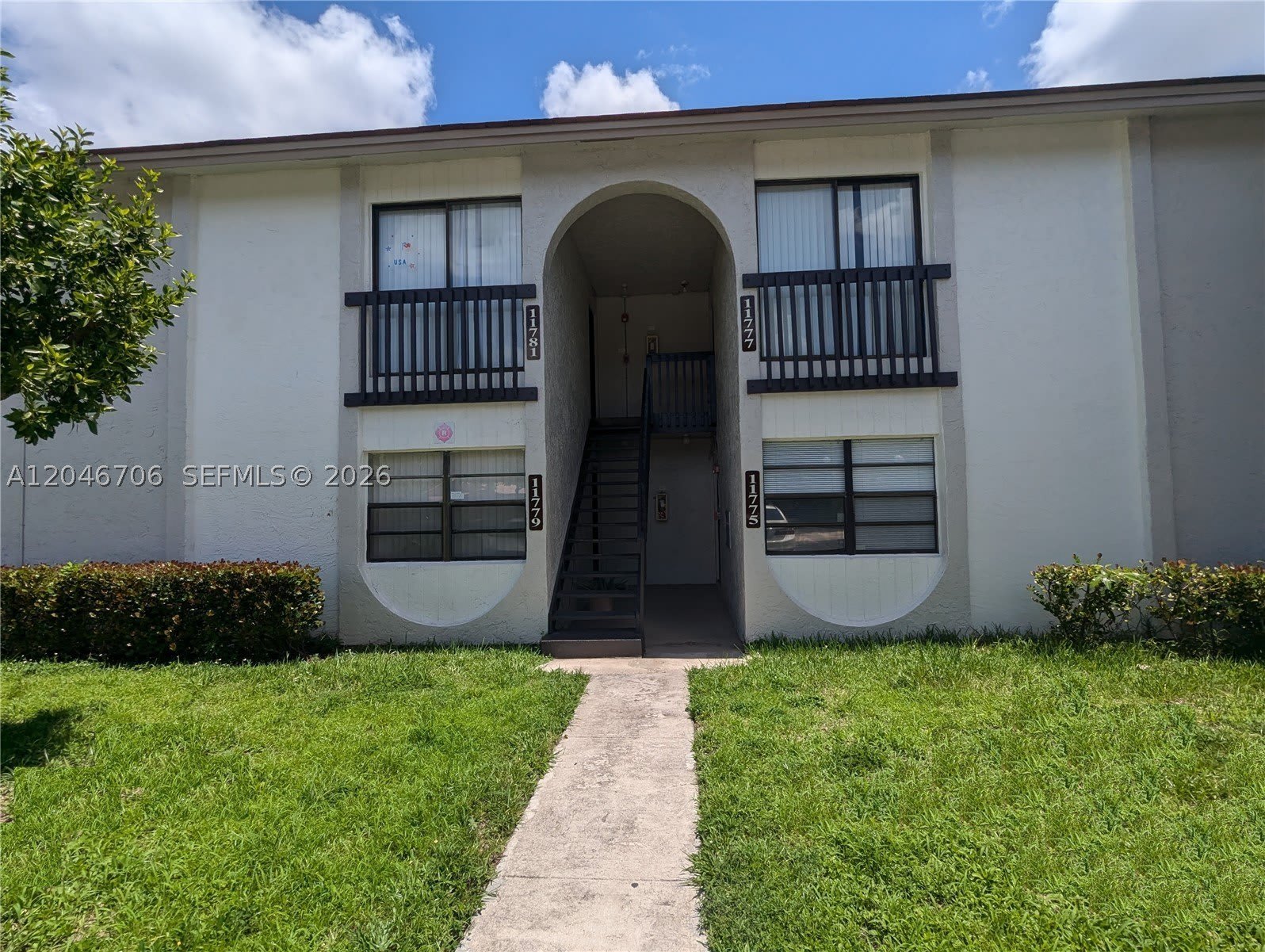 11777 NW 30th St – photo 1
