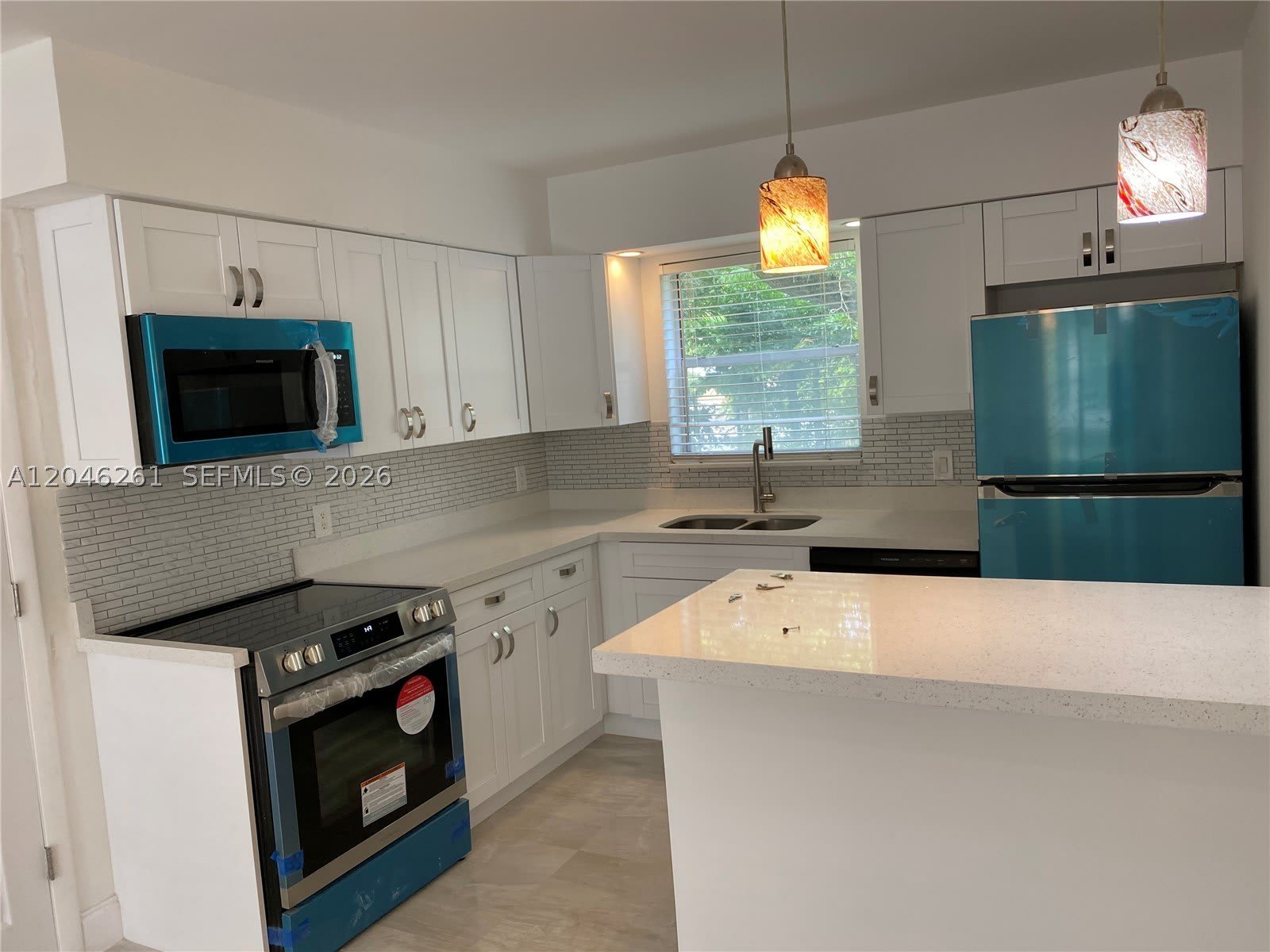 601 SE 5th Ct – photo 1