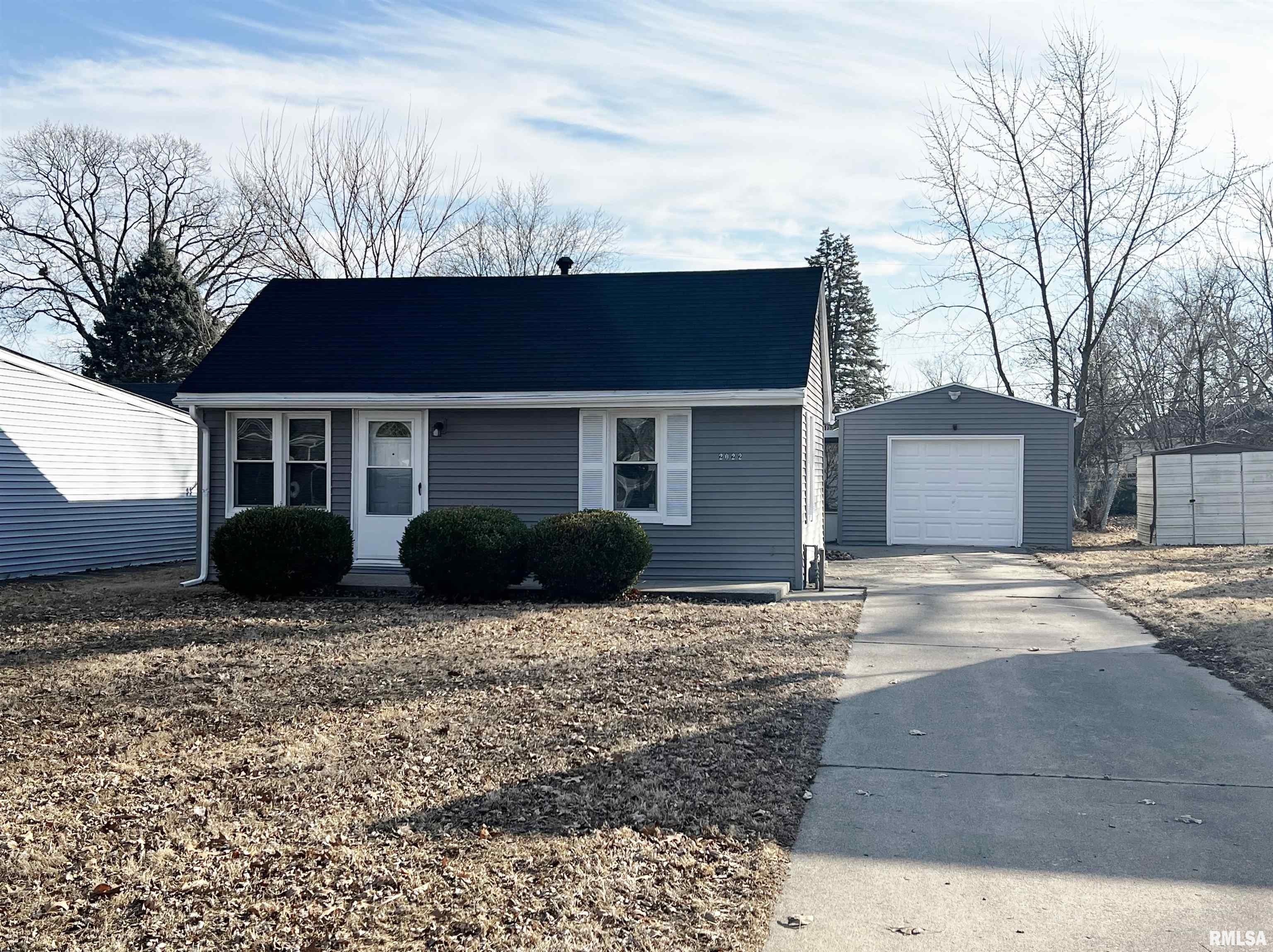 2022 W RICHWOODS Boulevard – photo 1