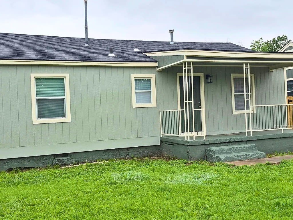1804 NW Baldwin Avenue – photo 1