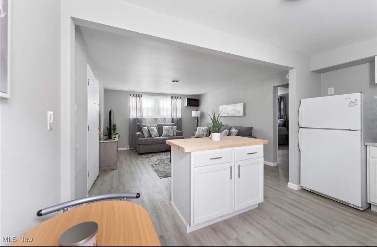 7123 Glendale Avenue – photo 1 of 10