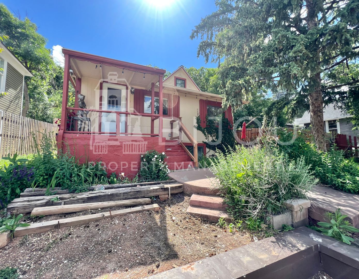 Charming Manitou Home – photo 1 of 16