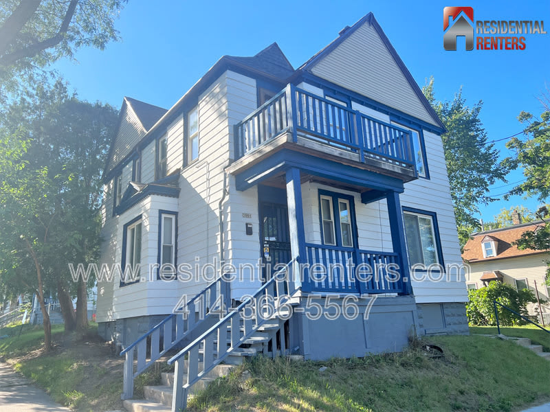 3001 N 1st St – photo 1