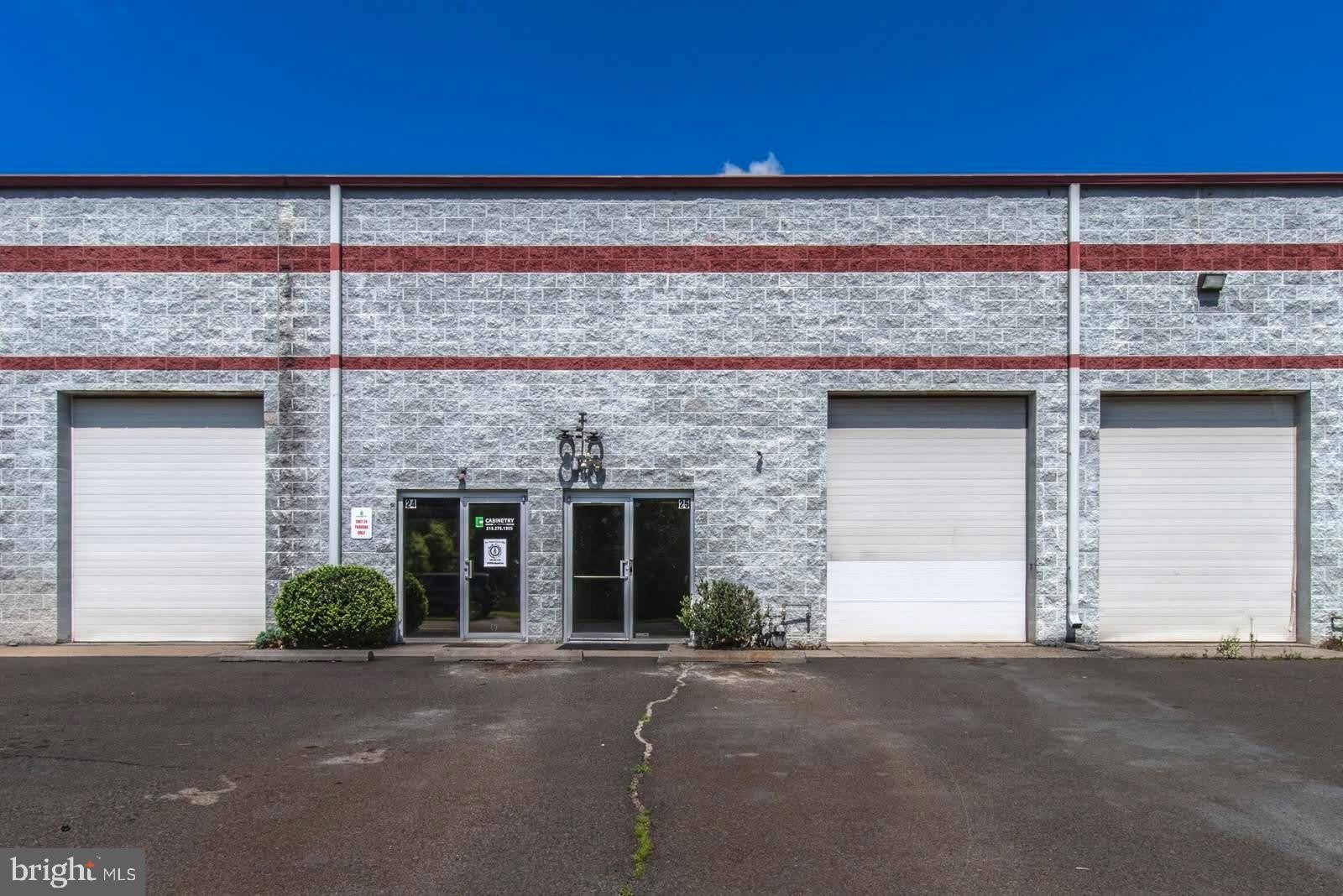 375 Ivyland Road – photo 1