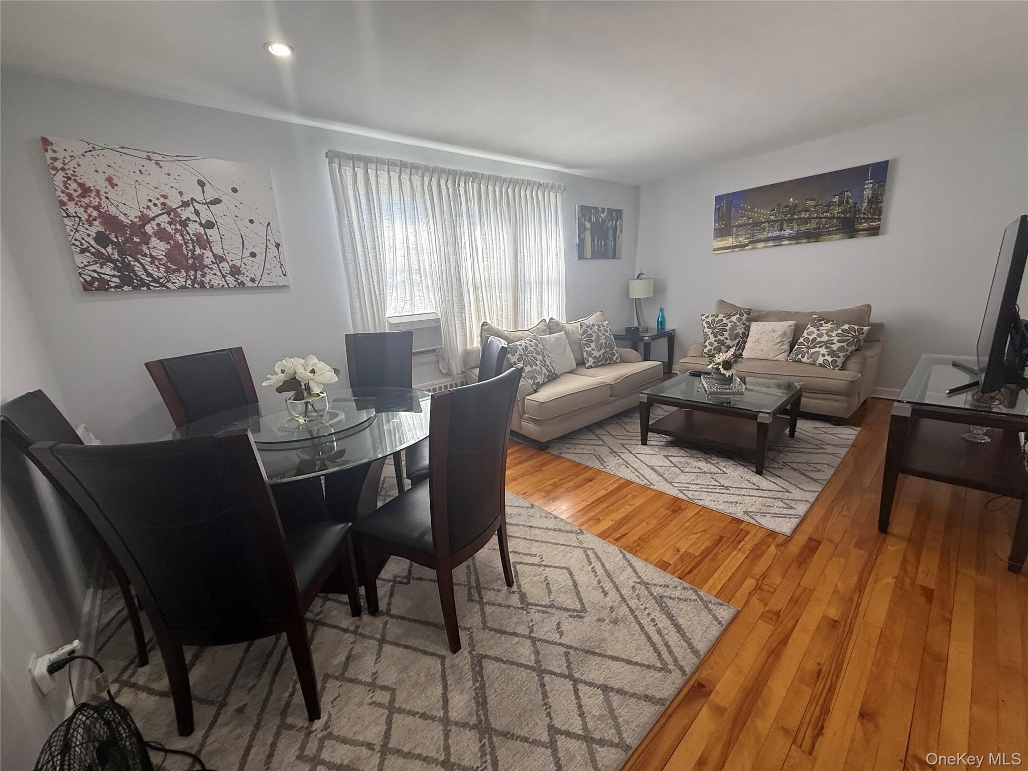 42 Winchester avenue – photo 1 of 9