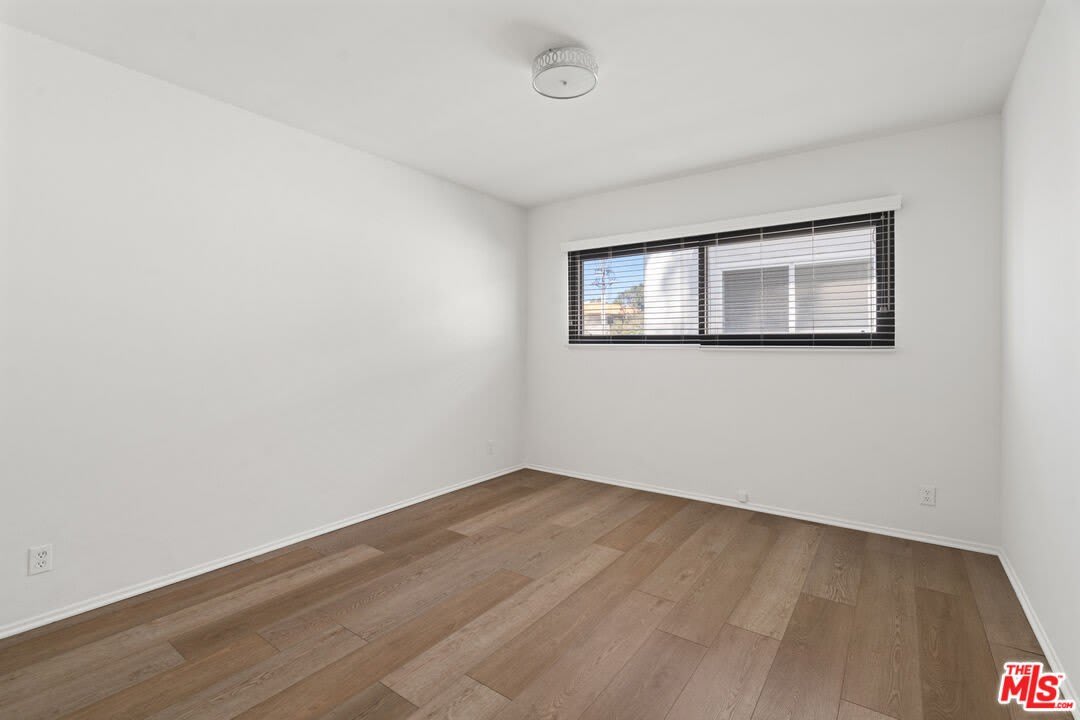 8630 Falmouth Ave – photo 1