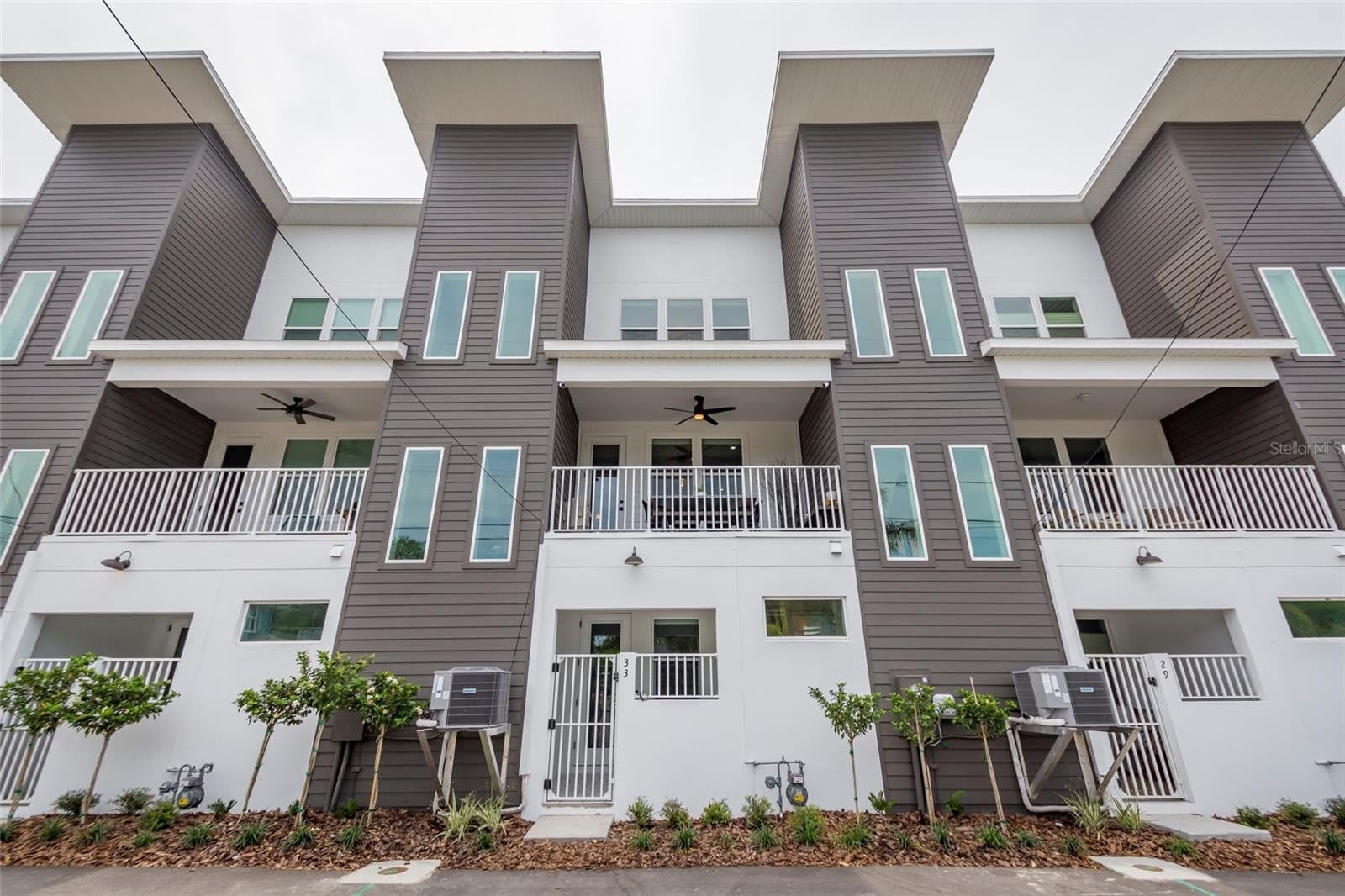 33 29TH Street N – photo 1