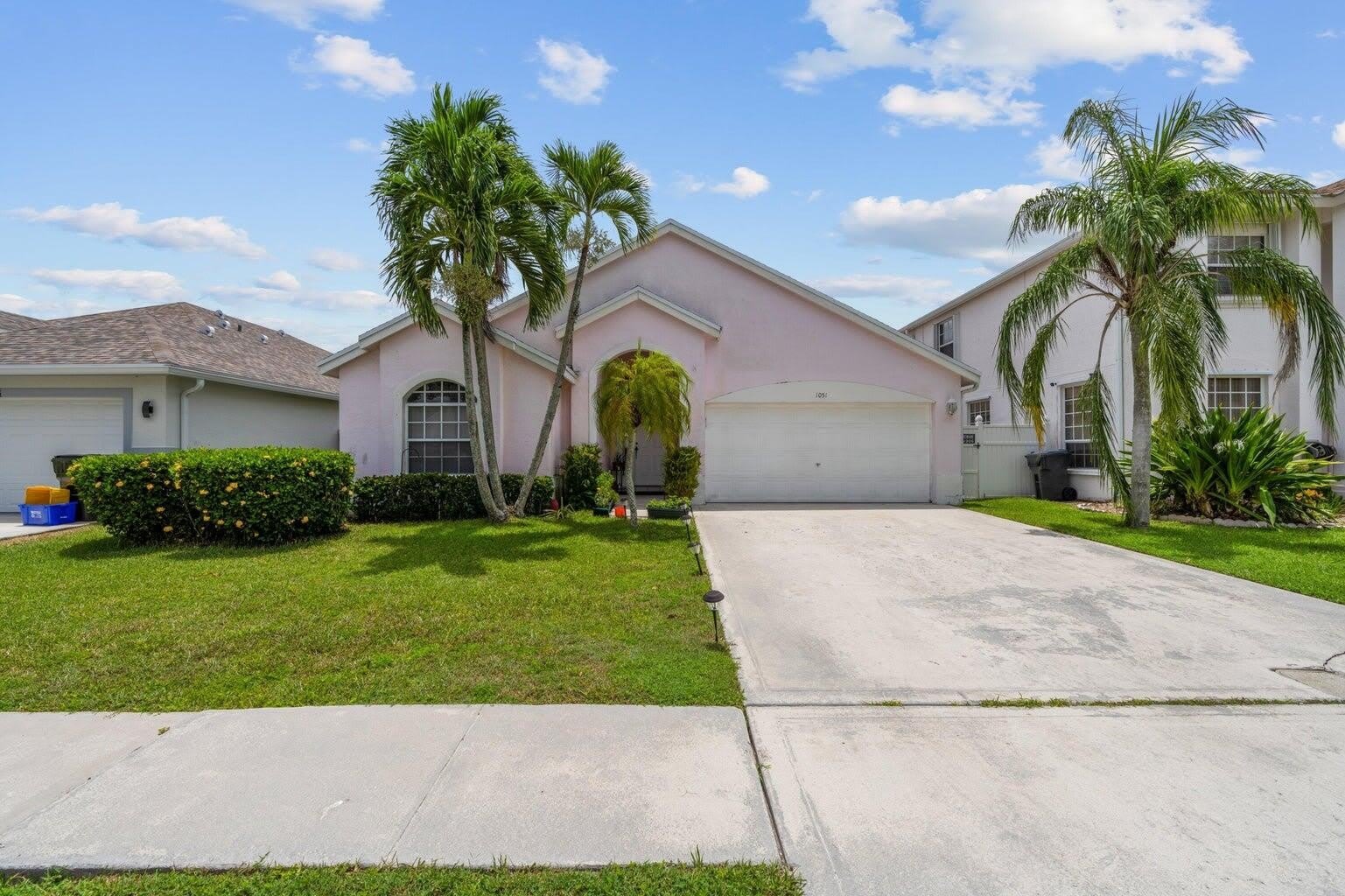 1051 Aviary Road – photo 1