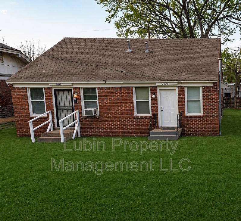 2406 Forest Ave – photo 1