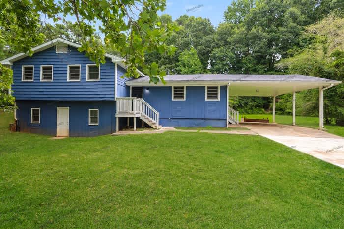 38 Lynhaven Drive – photo 1 of 13