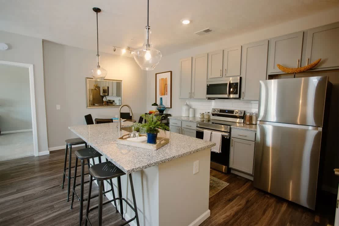 Elan Park Apartments – photo 1