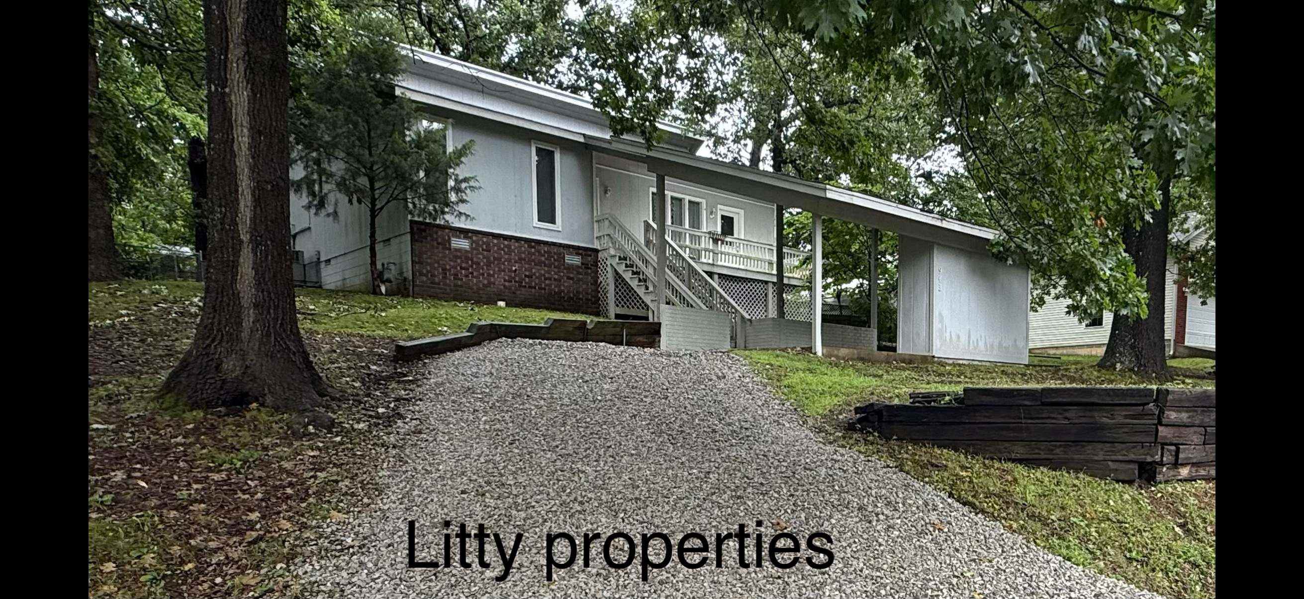 943 Redwing Trail – photo 1 of 10