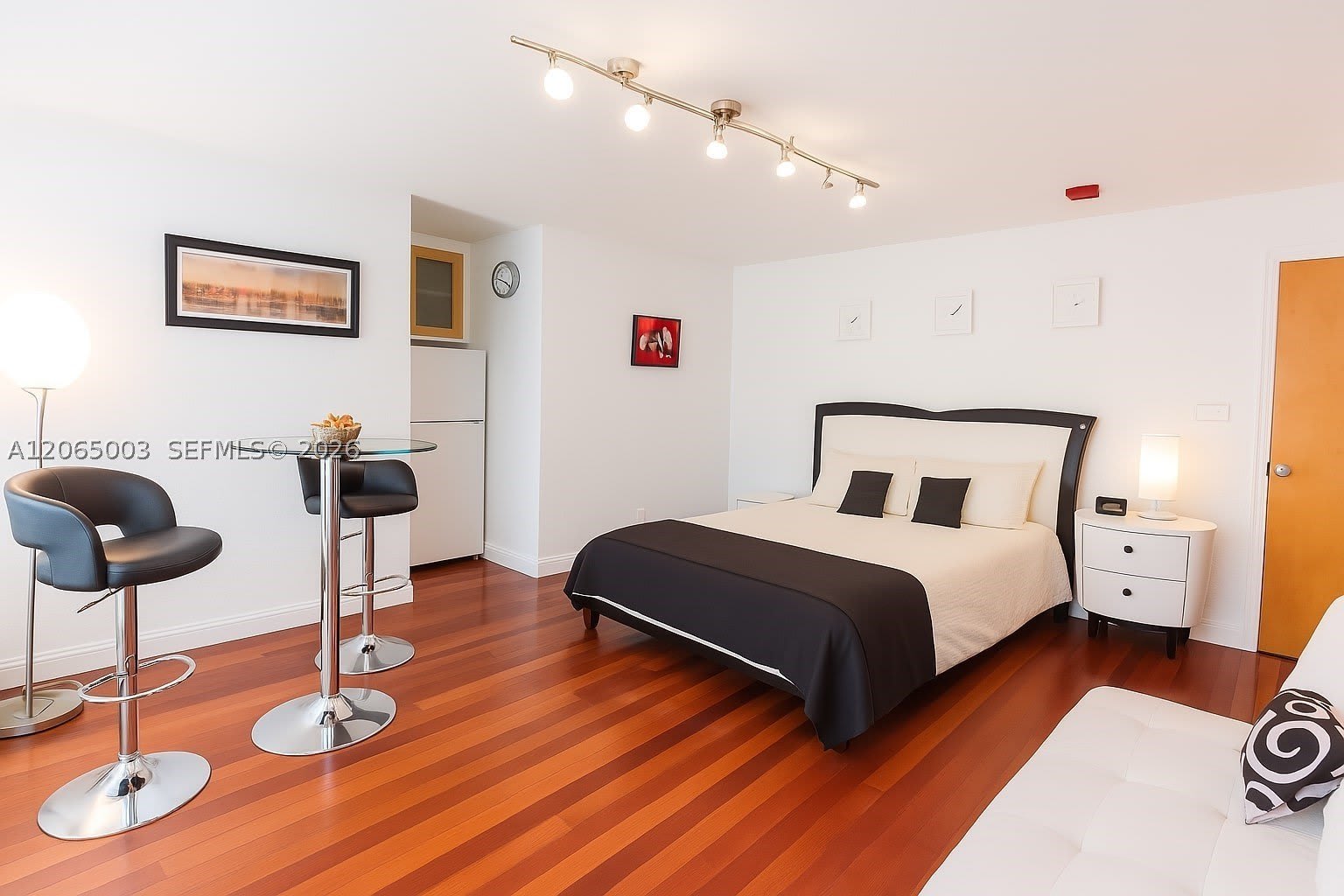 420 15th St – photo 1