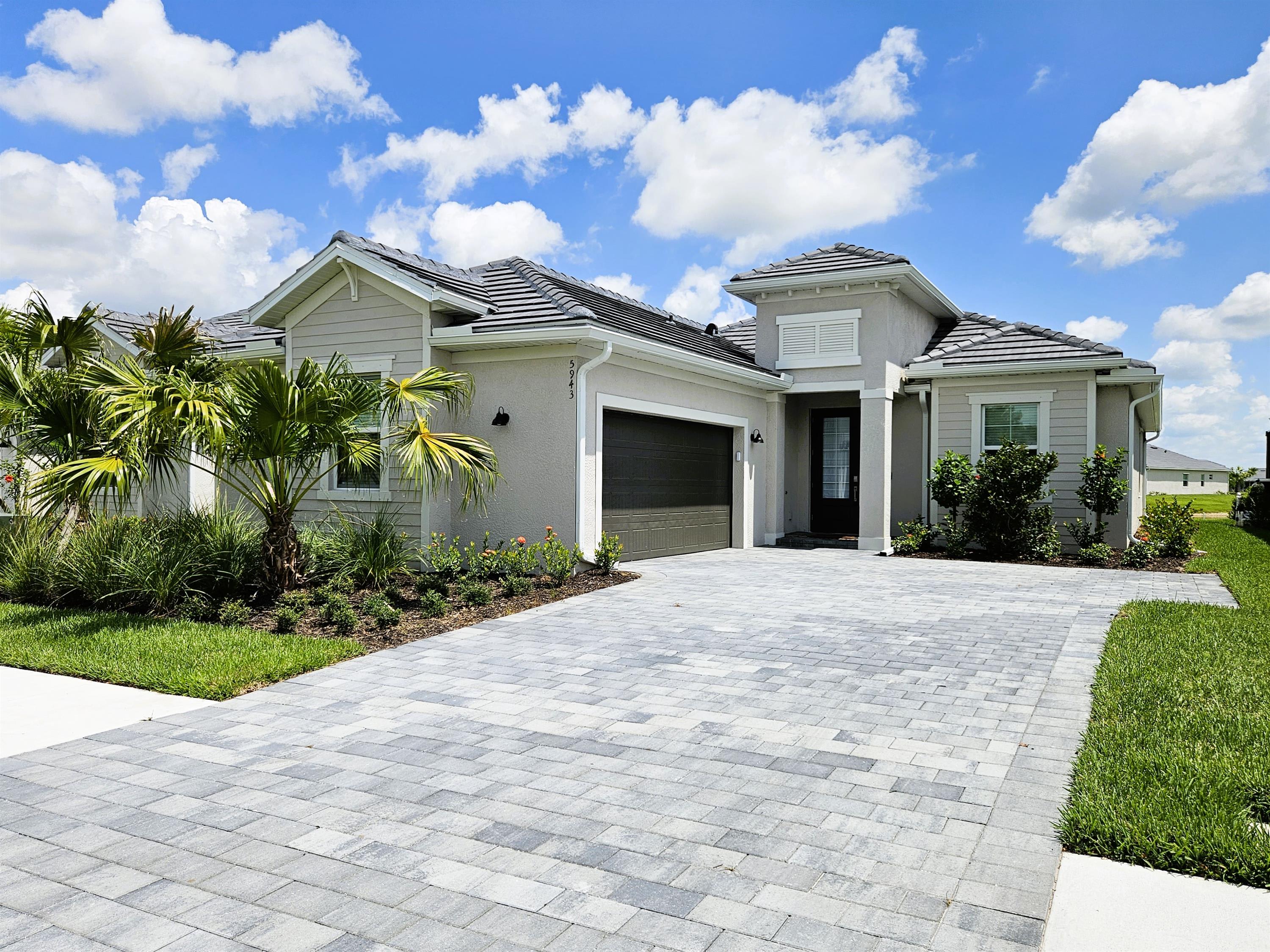 5943 Sunningdale Street – photo 1