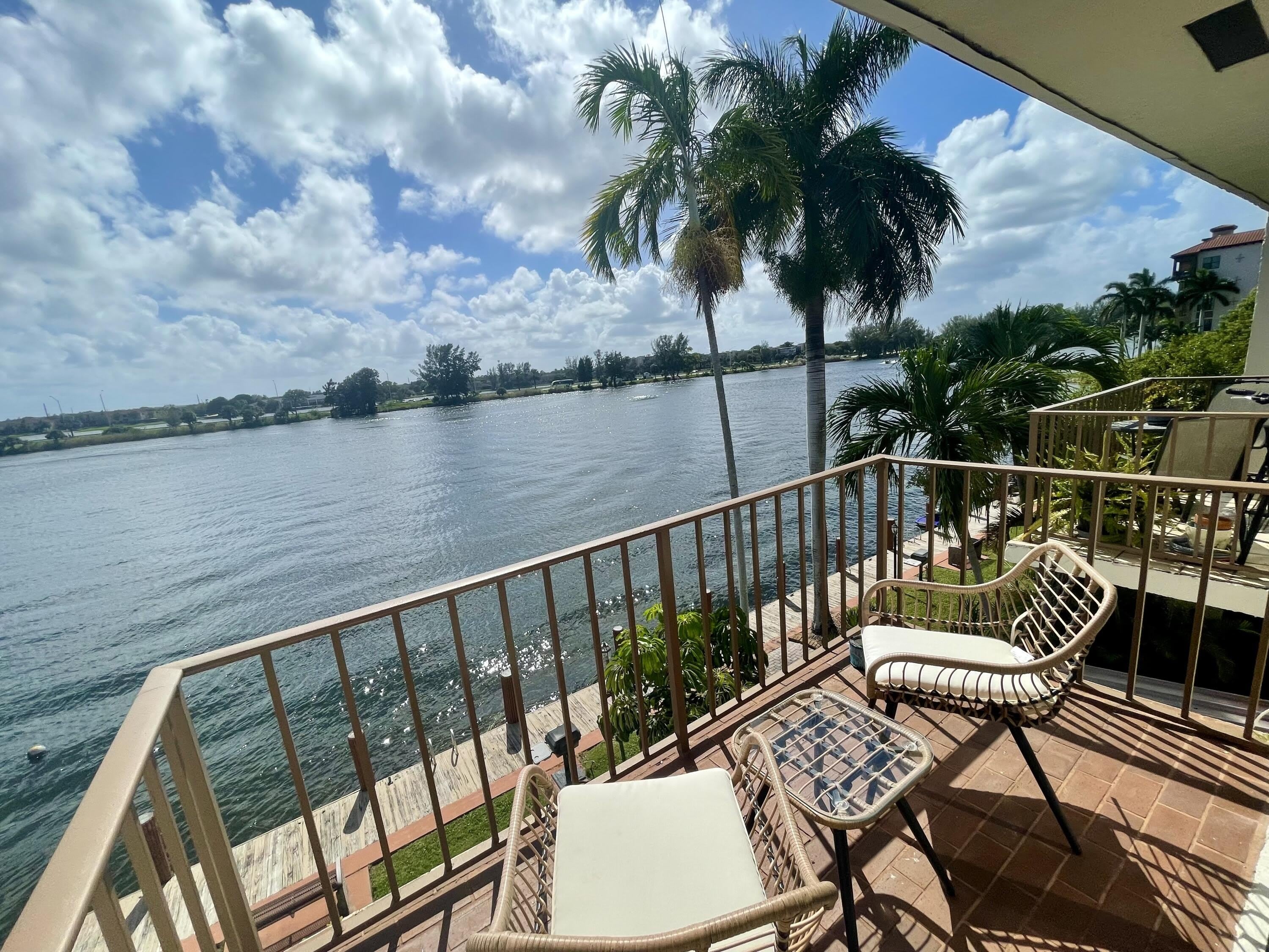 1100 Crystal Lake Drive – photo 1