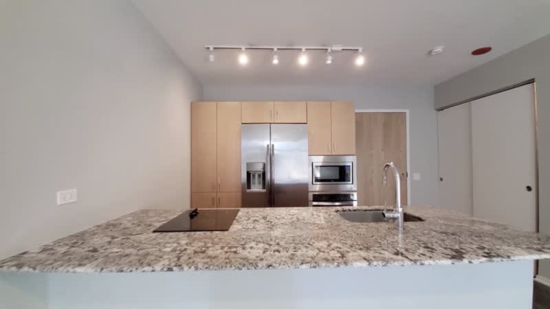 205 E Illinois st – photo 1