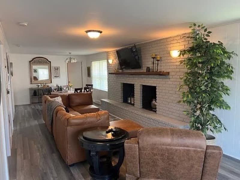 1205 North Park Avenue – photo 1 of 10