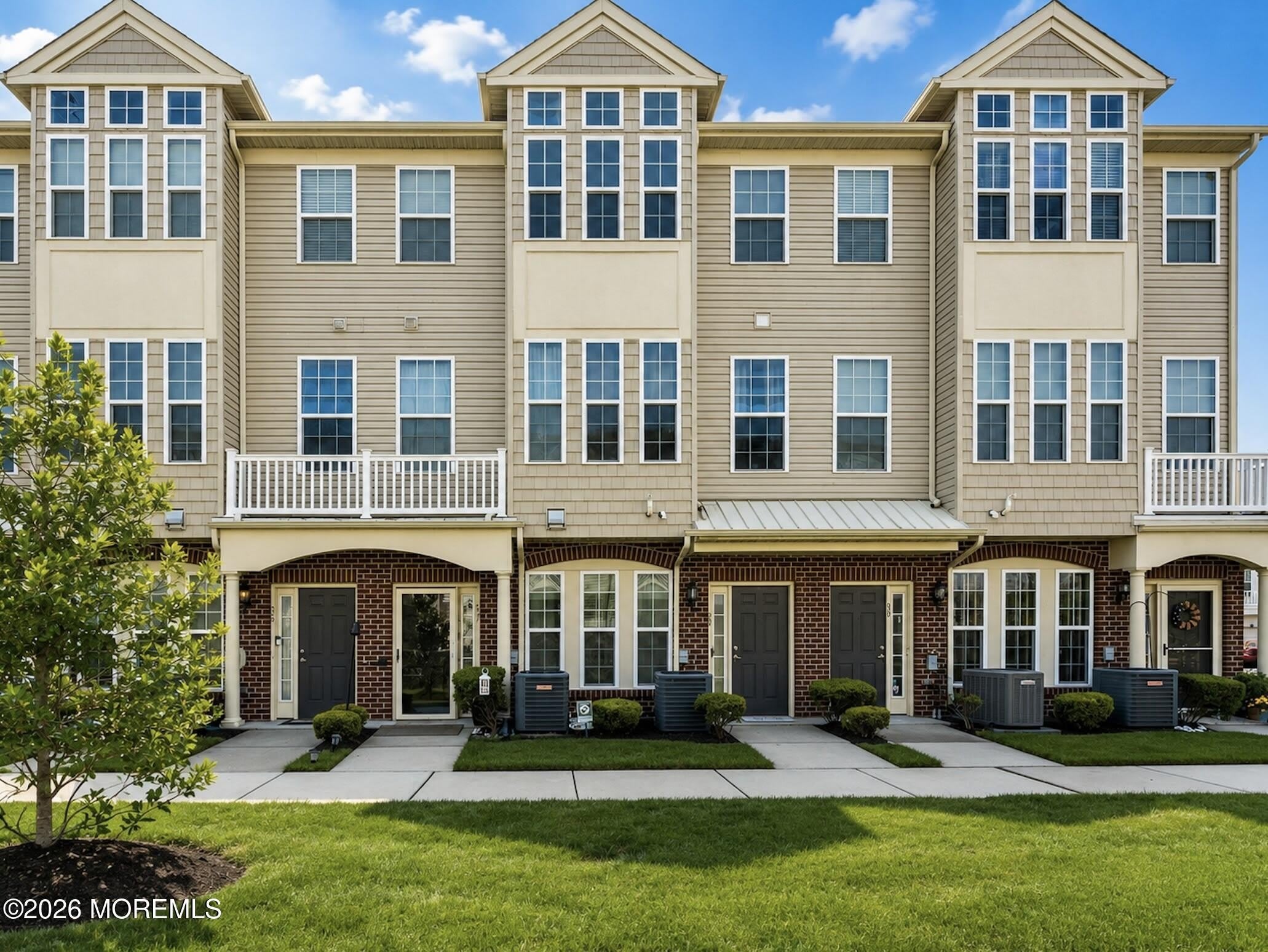 36 Kyle Drive – photo 1 of 18