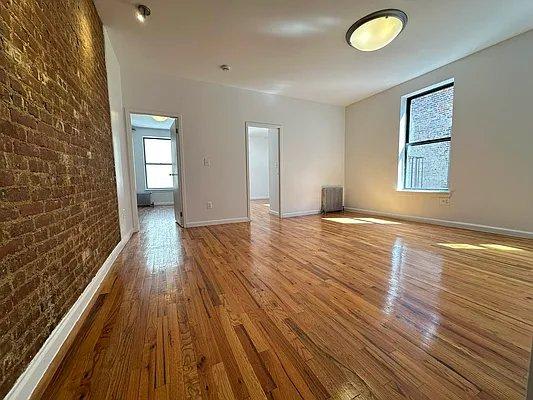160 West 118th Street – photo 1