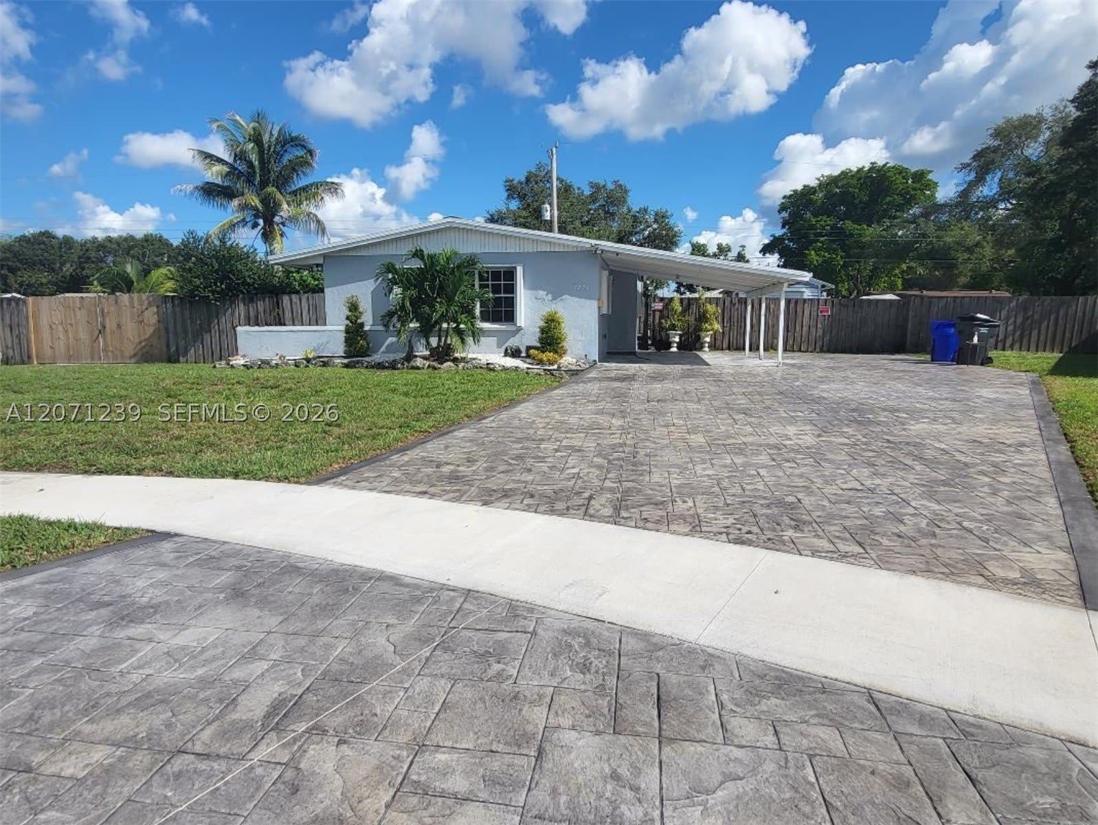 7031 Taylor St – photo 1