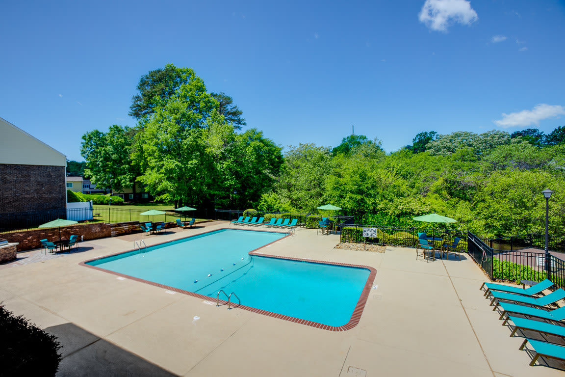 Lakecrest Apartments – photo 1