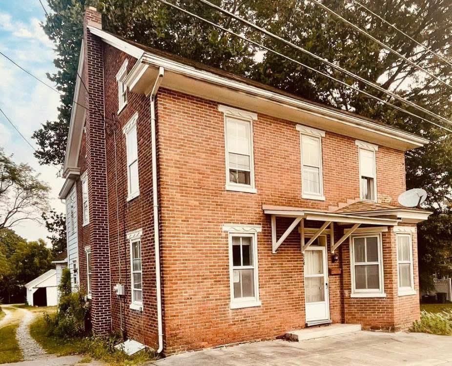 168 Main St – photo 1 of 11