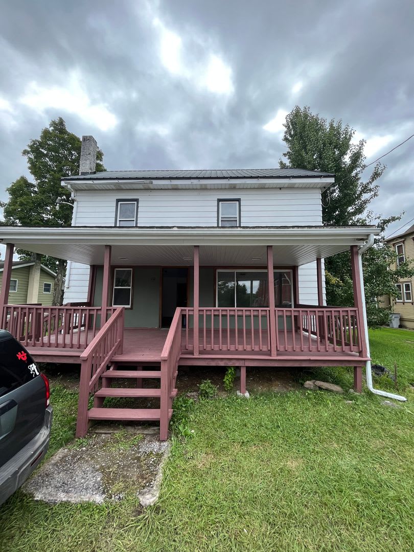 112 Beach St – photo 1 of 19