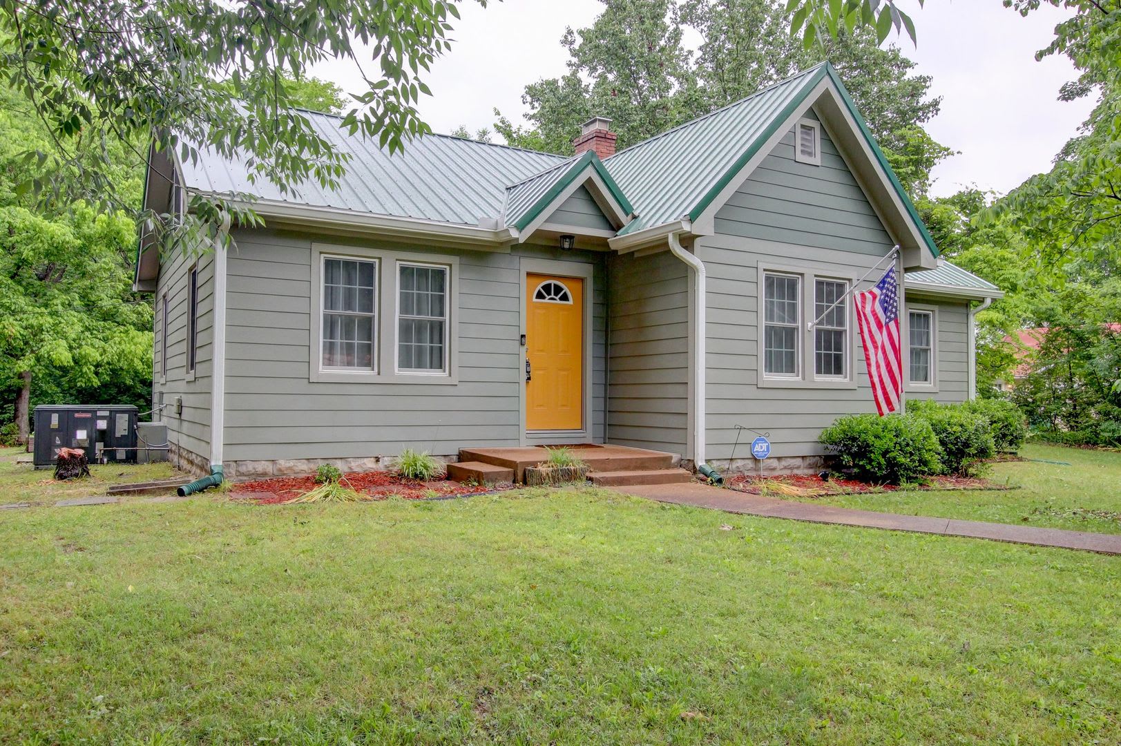 1115 Woodard St (For Rent) – photo 1