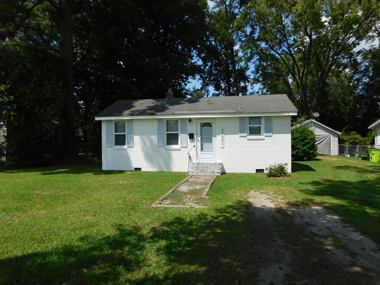 2208 1/2 Spencer Avenue – photo 1 of 19