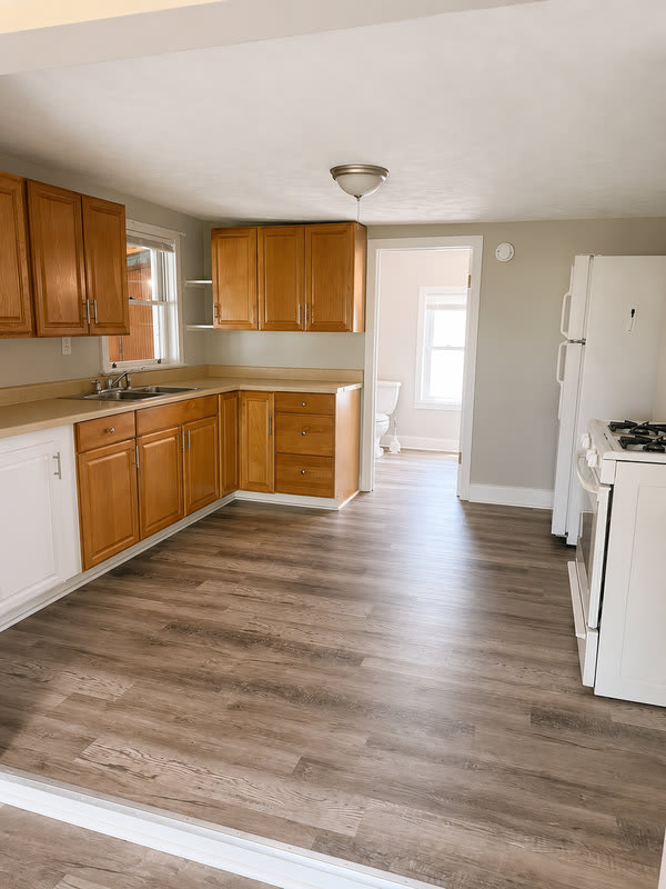 100 Lancaster Street – photo 1 of 15