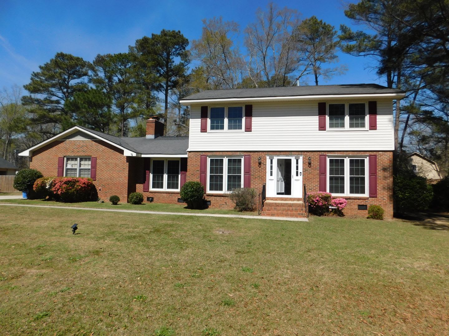 1302 Dunbar Drive, Laurinburg, NC 28352 – photo 1 of 18
