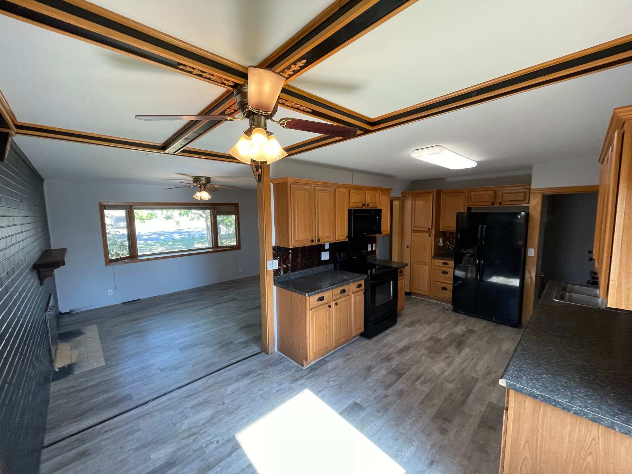 721 N 11Th St – photo 1 of 17