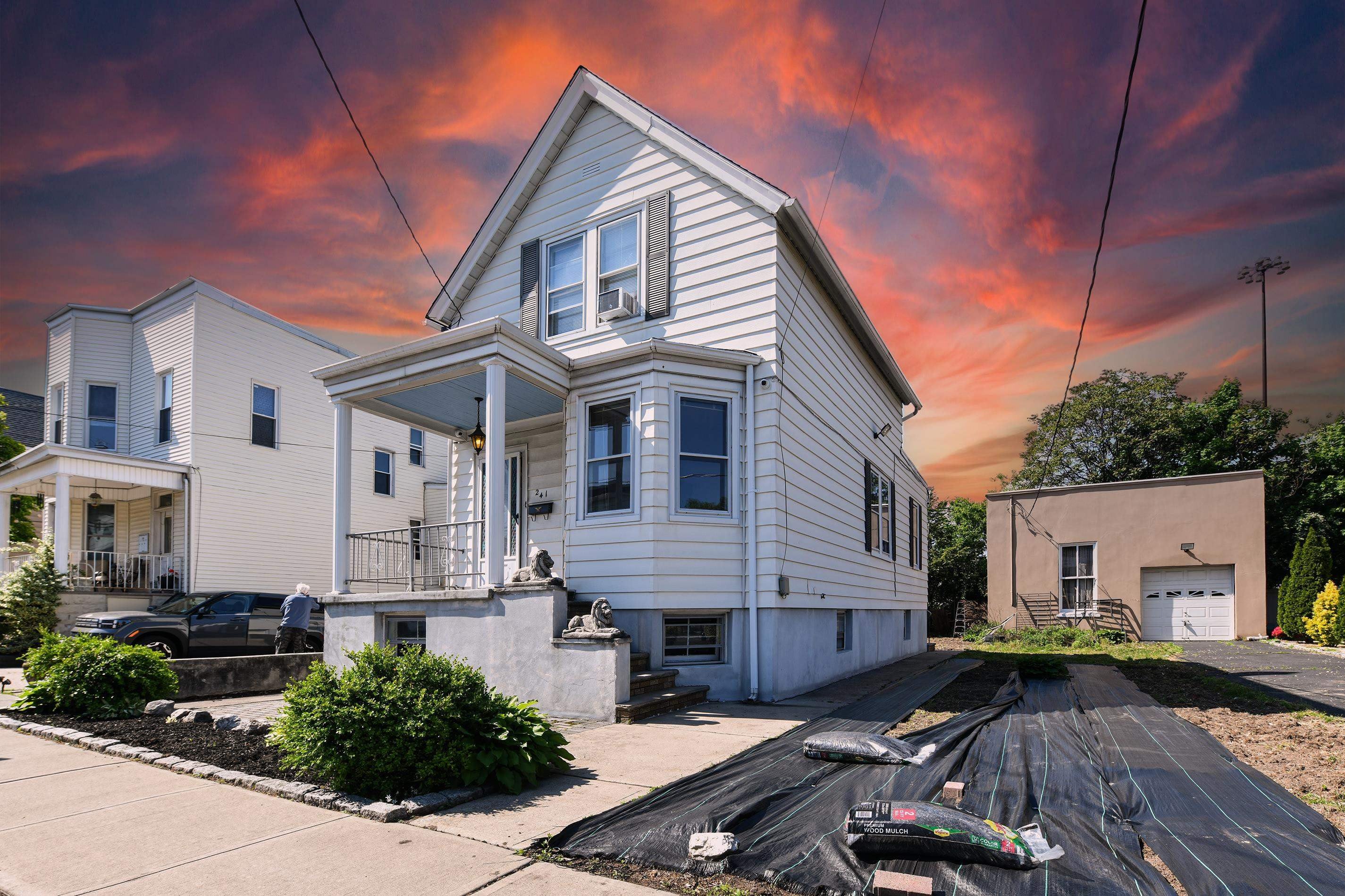 241 MAPLE ST – photo 1 of 34