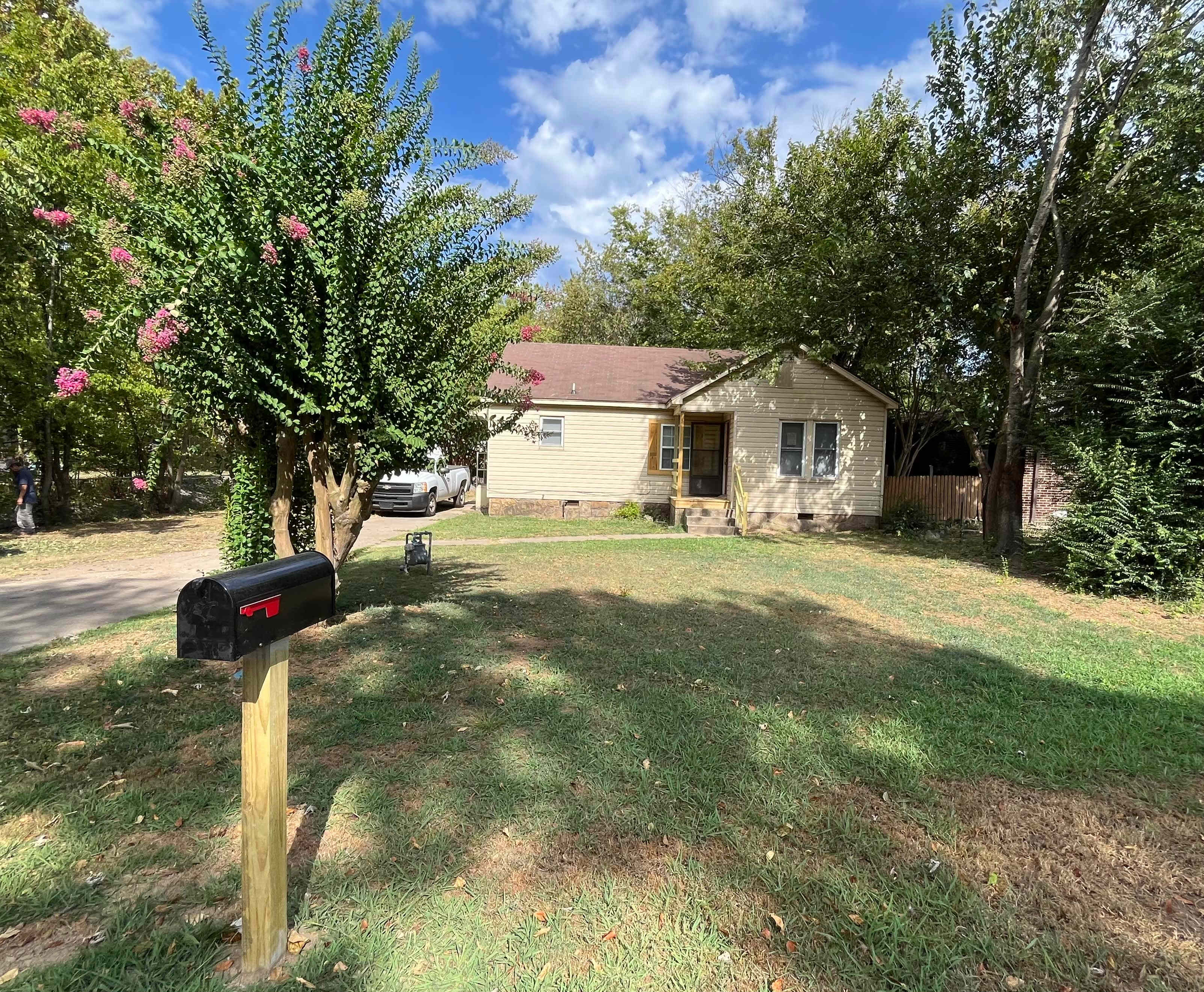 1220 N 35th St – photo 1
