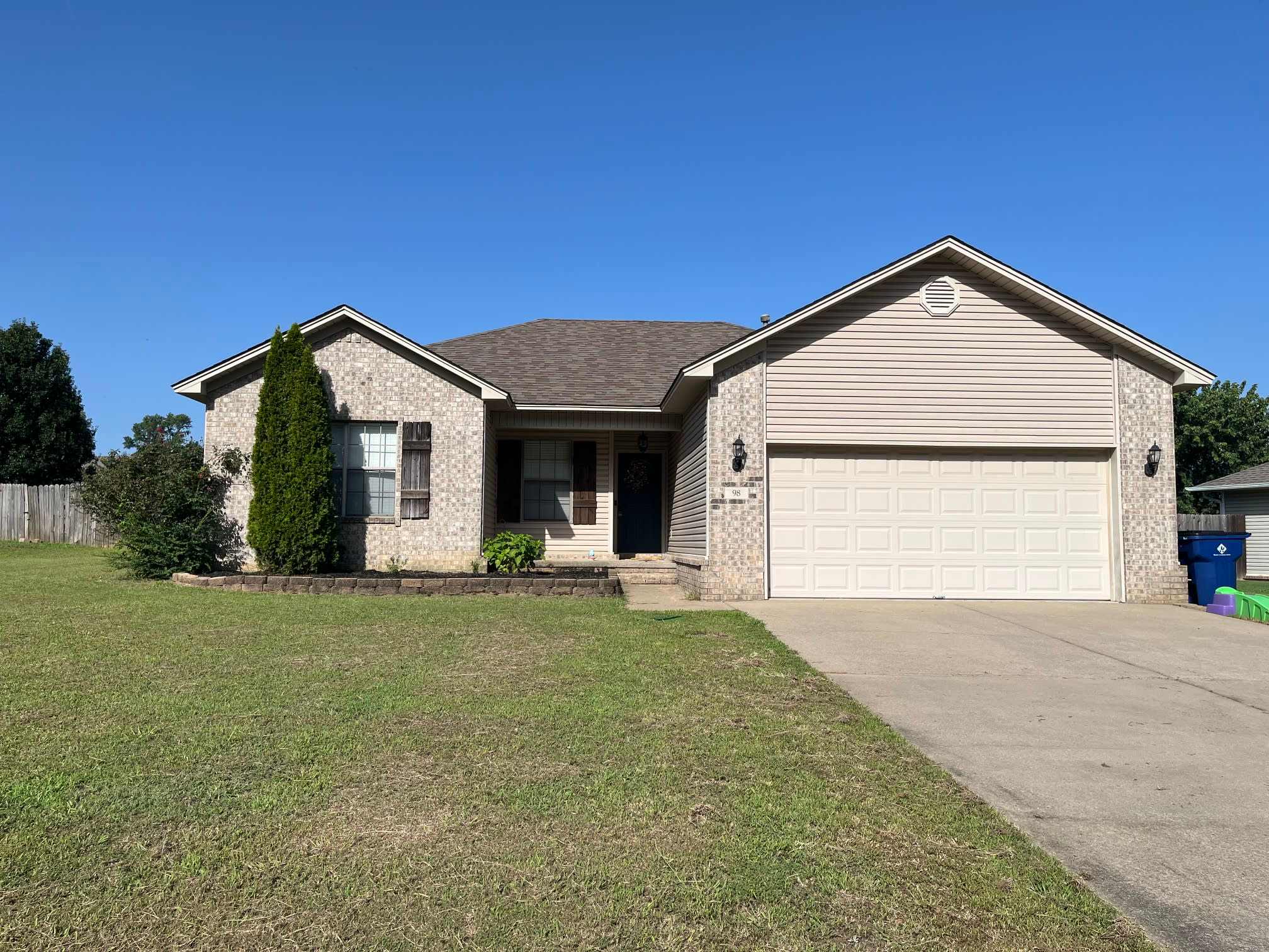 98 Rosebud Circle – photo 1