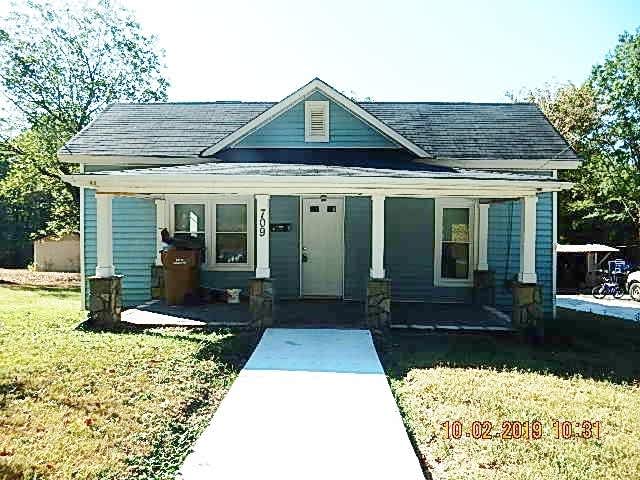 709 West Main Street Ext, Lincolnton NC – photo 1 of 15