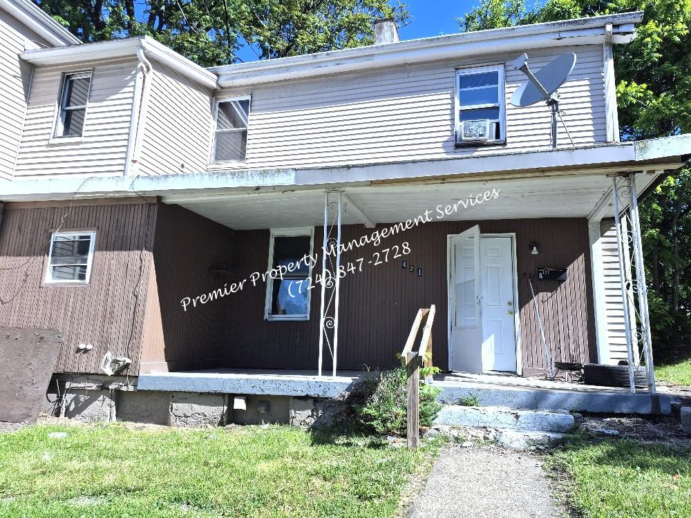 421 Schiller Street 1st Flr – photo 1 of 13