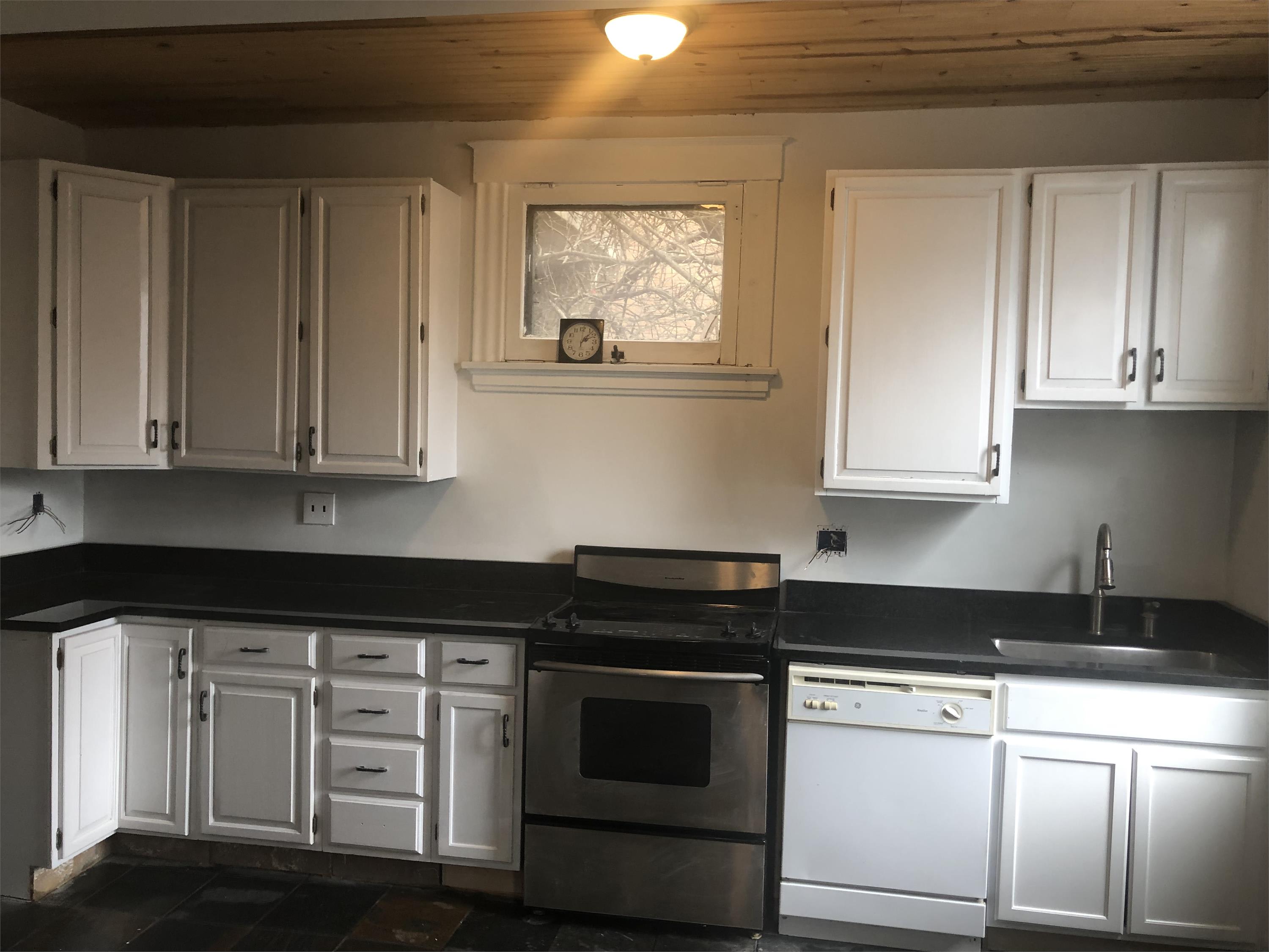 2346 Ravine Street – photo 1