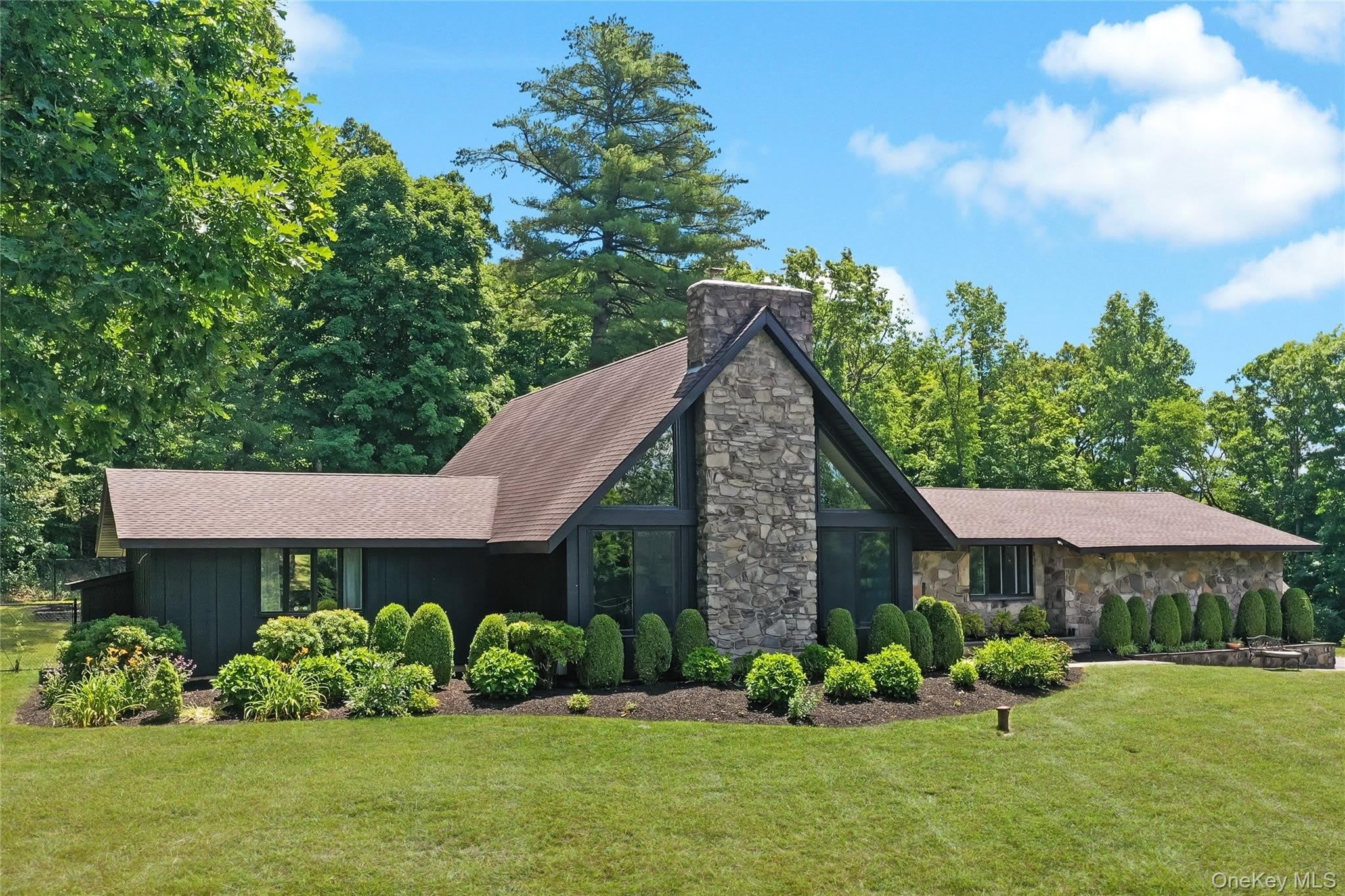 475 N Riverside Road – photo 1